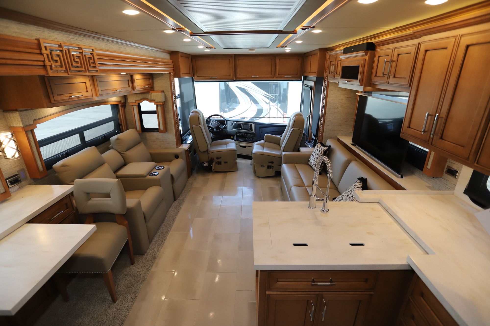 New 2021 Newmar Ventana 3717 Class A  For Sale