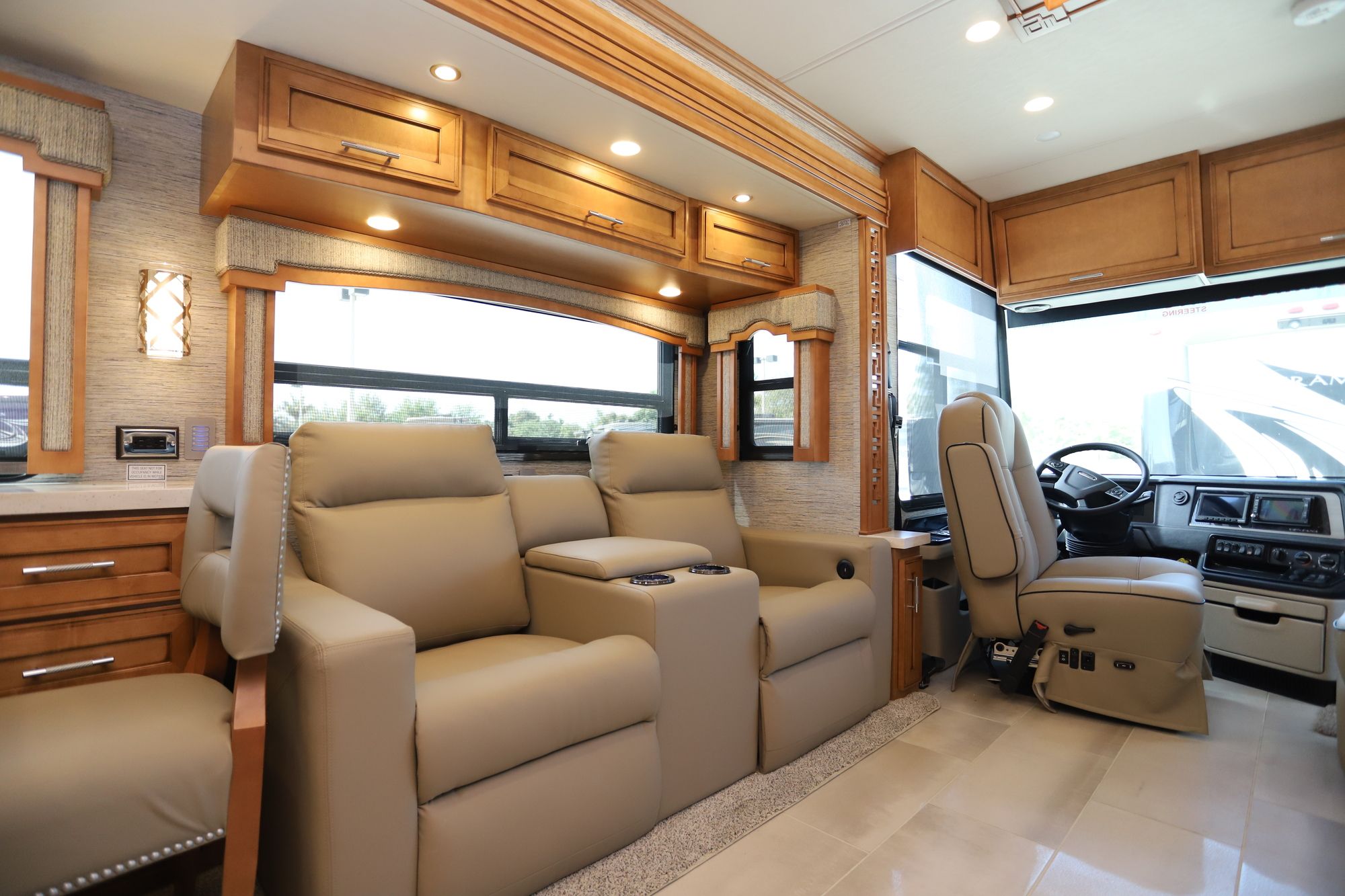 New 2021 Newmar Ventana 3717 Class A  For Sale
