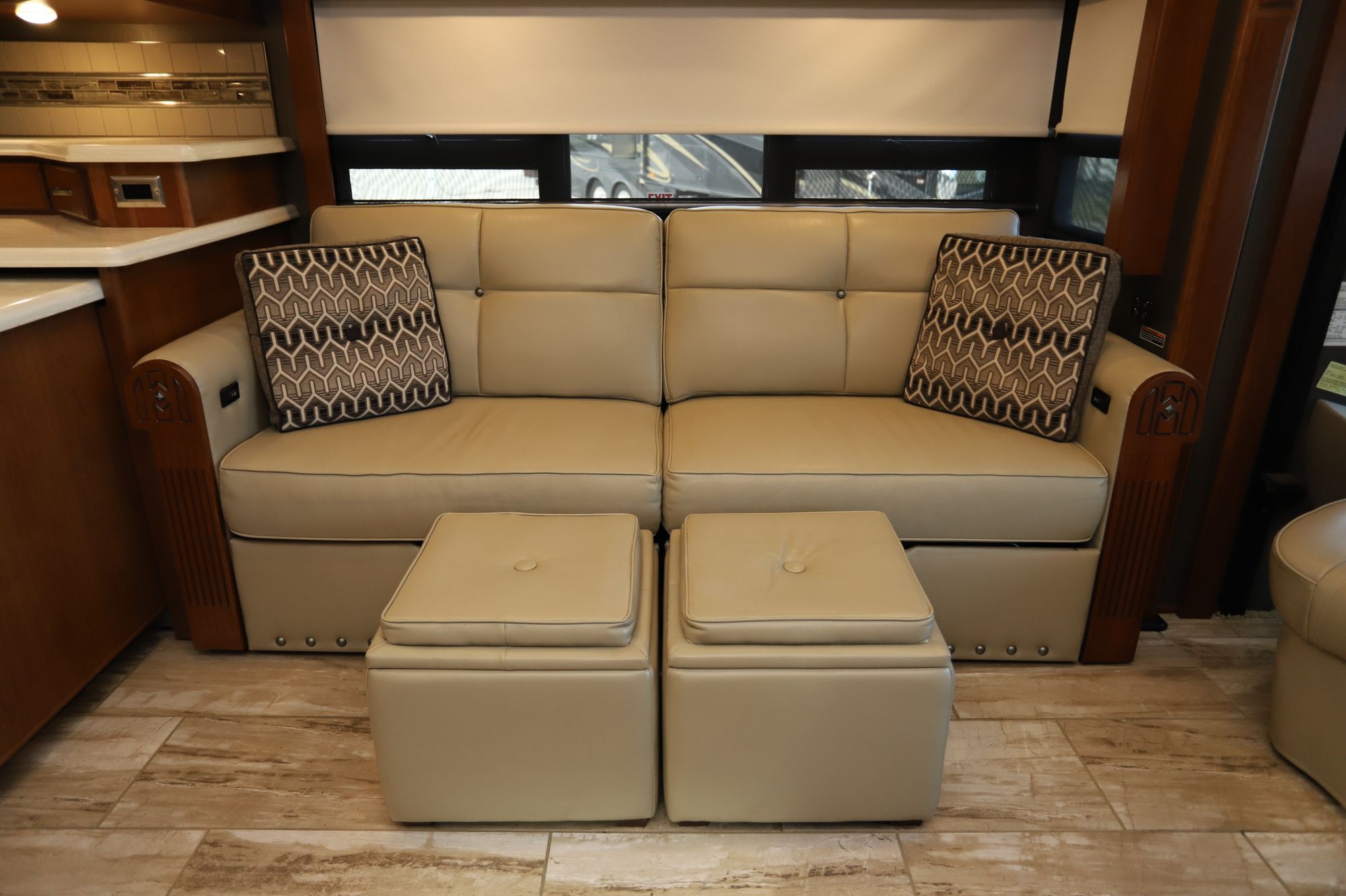 Used 2017 Winnebago Journey 40J Class A  For Sale