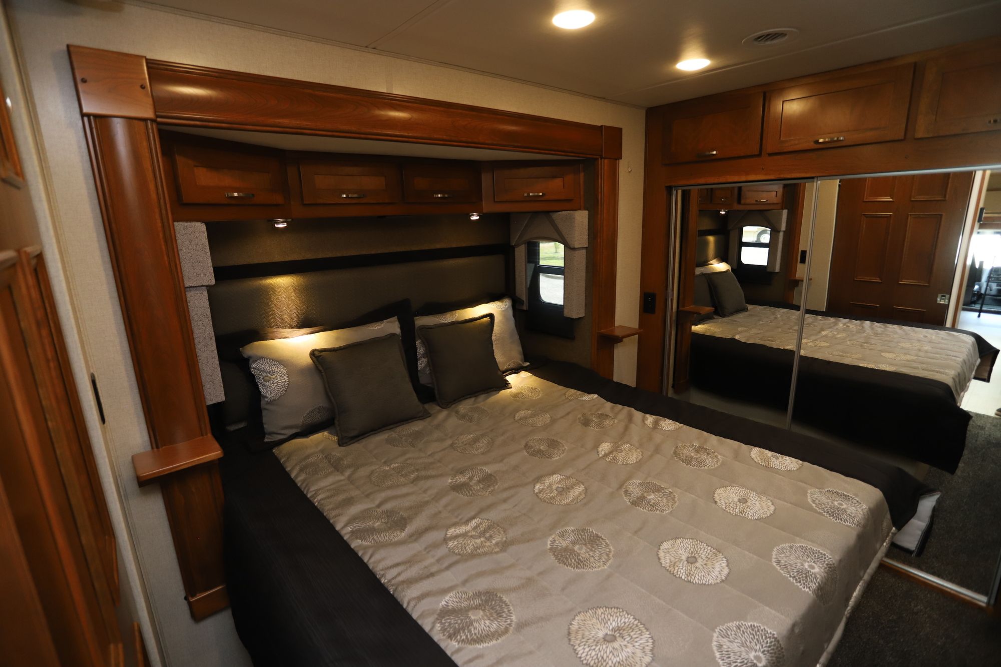 Used 2019 Renegade Rv Valencia 38RW Super C  For Sale