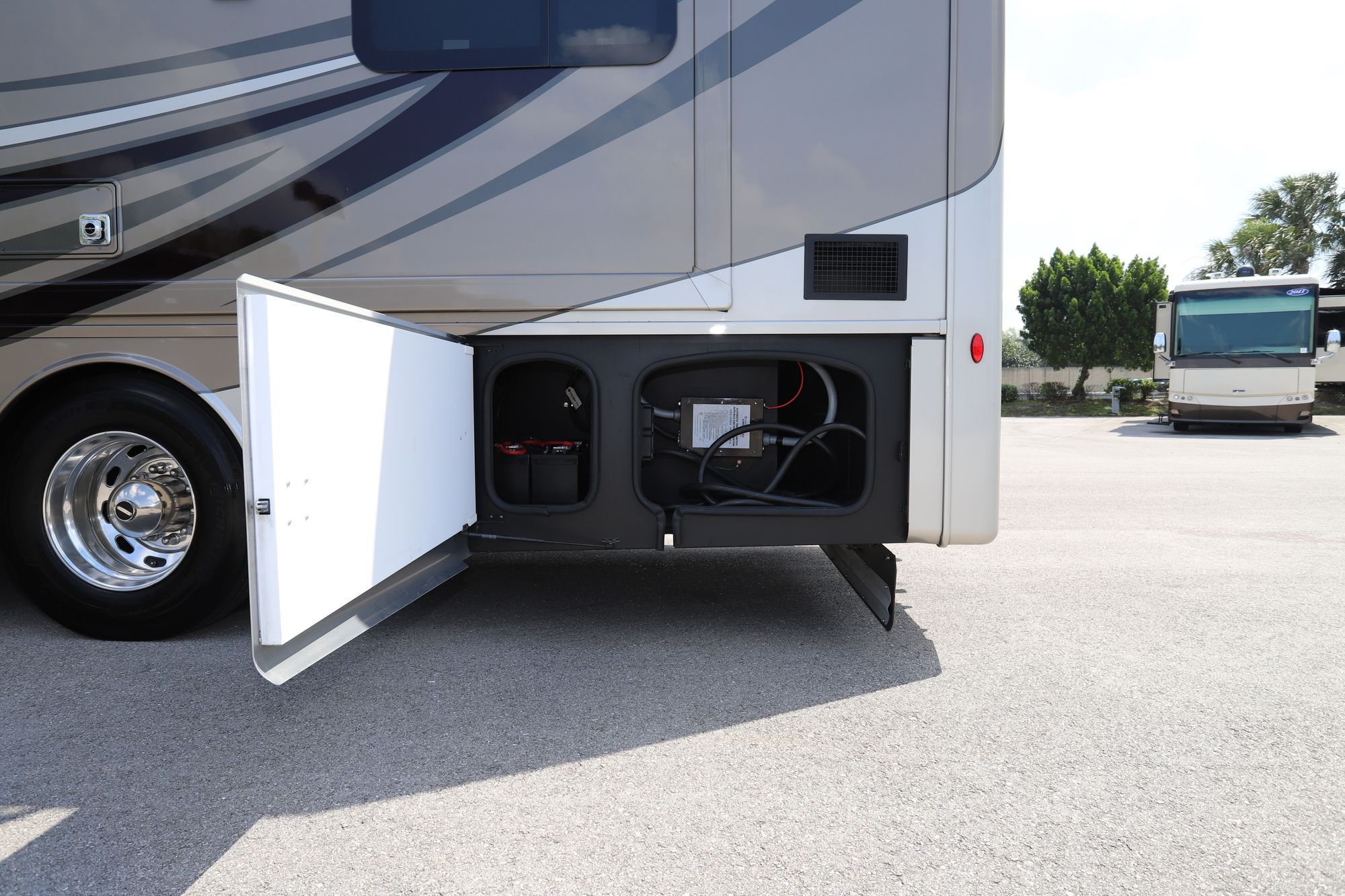 Used 2020 Thor Aria 3902 Class A  For Sale