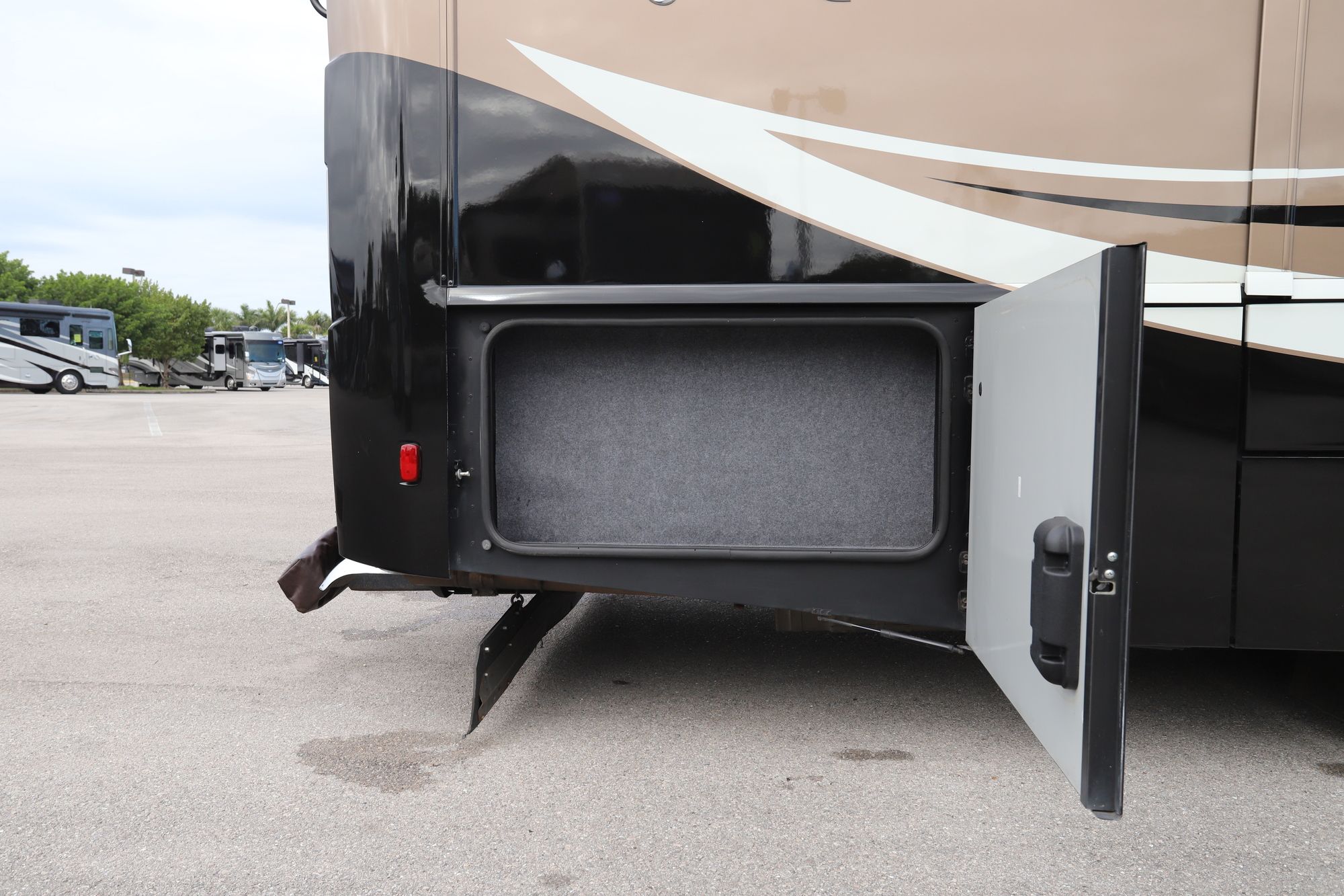 Used 2017 Winnebago Journey 40J Class A  For Sale