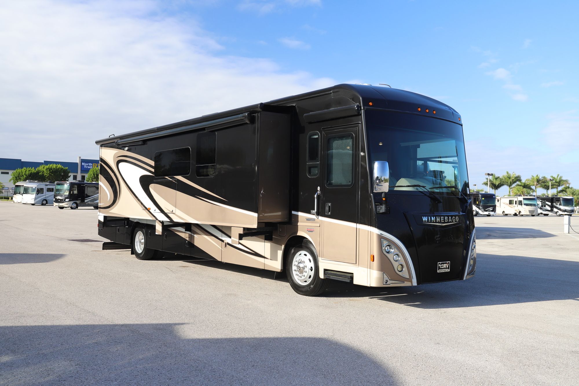 Used 2017 Winnebago Journey 40J Class A  For Sale