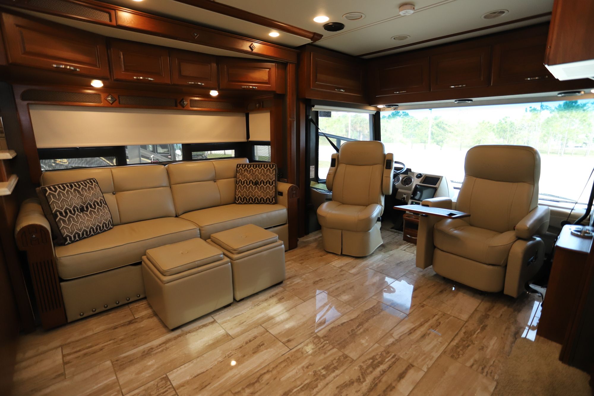 Used 2017 Winnebago Journey 40J Class A  For Sale