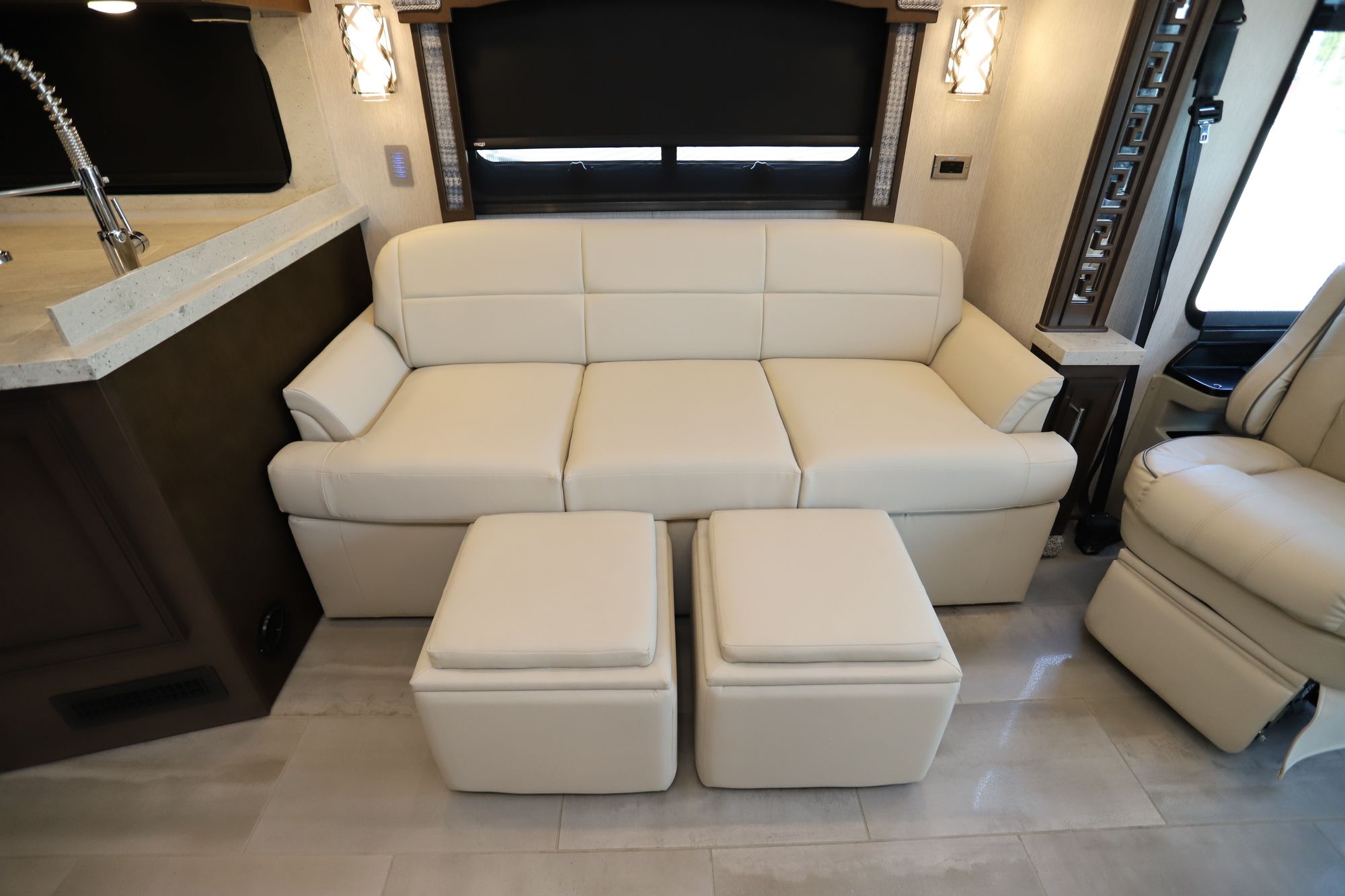 Used 2020 Newmar Ventana 3426 Class A  For Sale