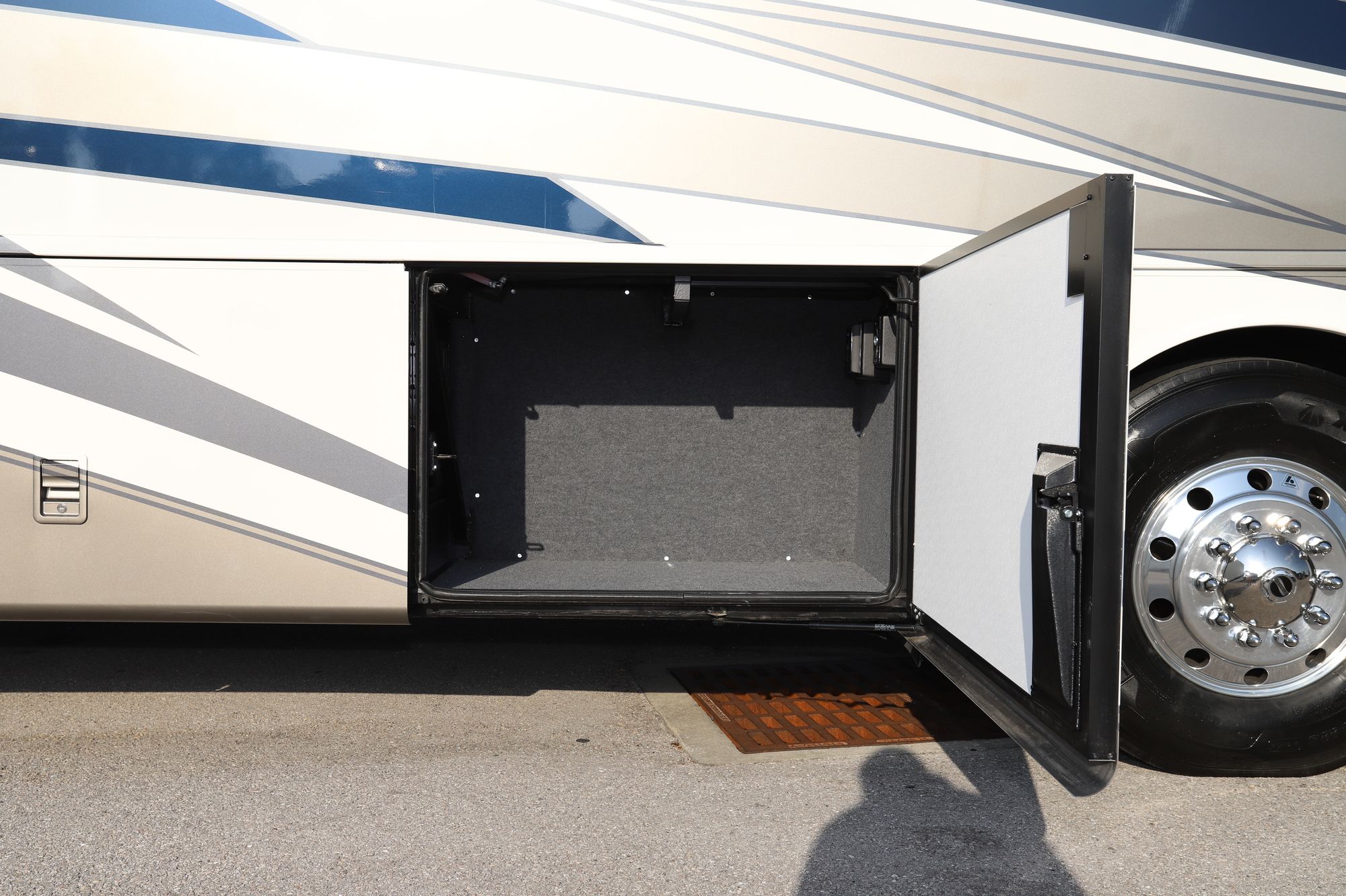 New 2021 Newmar Ventana 4311 Class A  For Sale