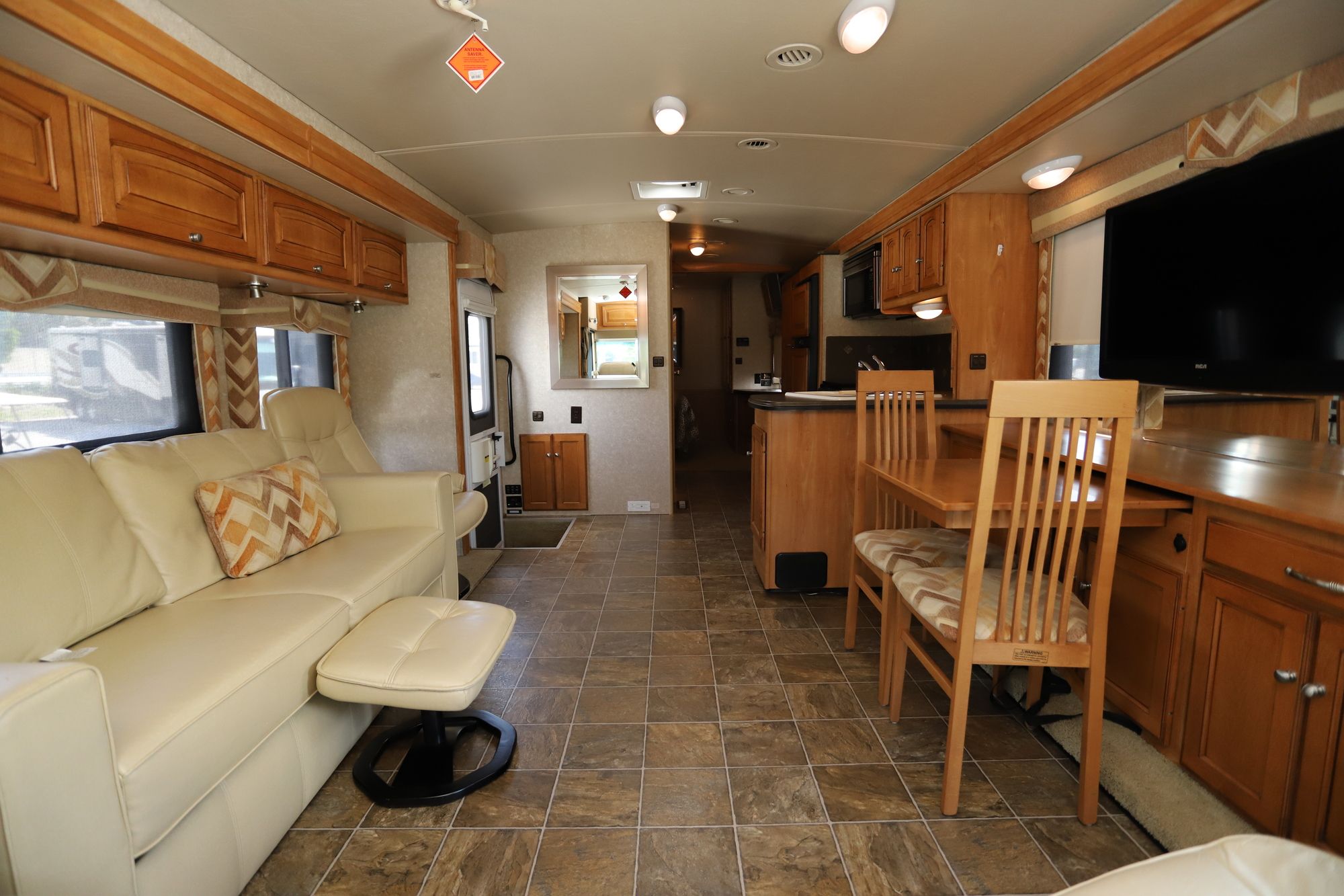 Used 2011 Winnebago Sightseer 33C Class A  For Sale