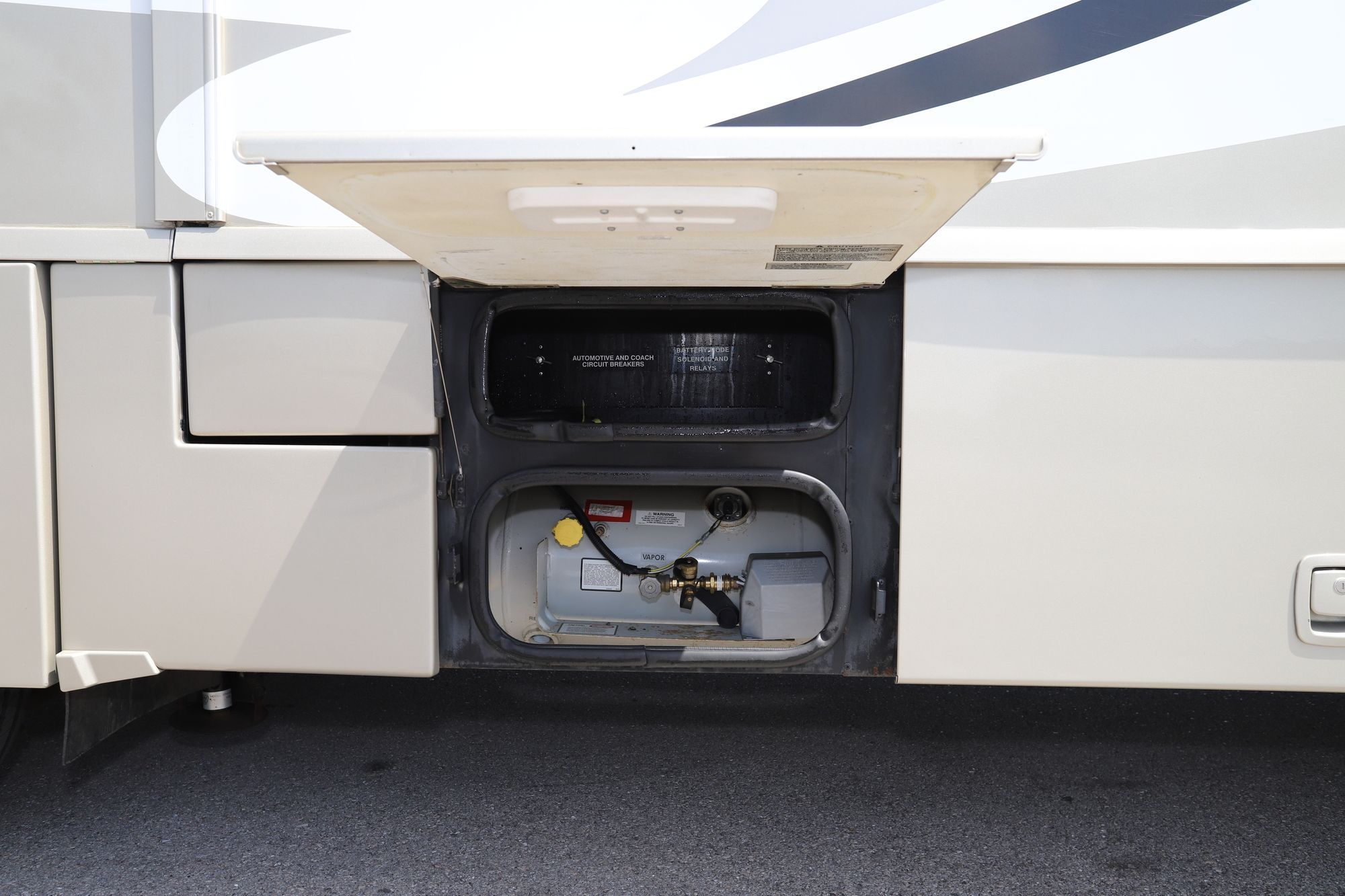 Used 2011 Winnebago Sightseer 33C Class A  For Sale