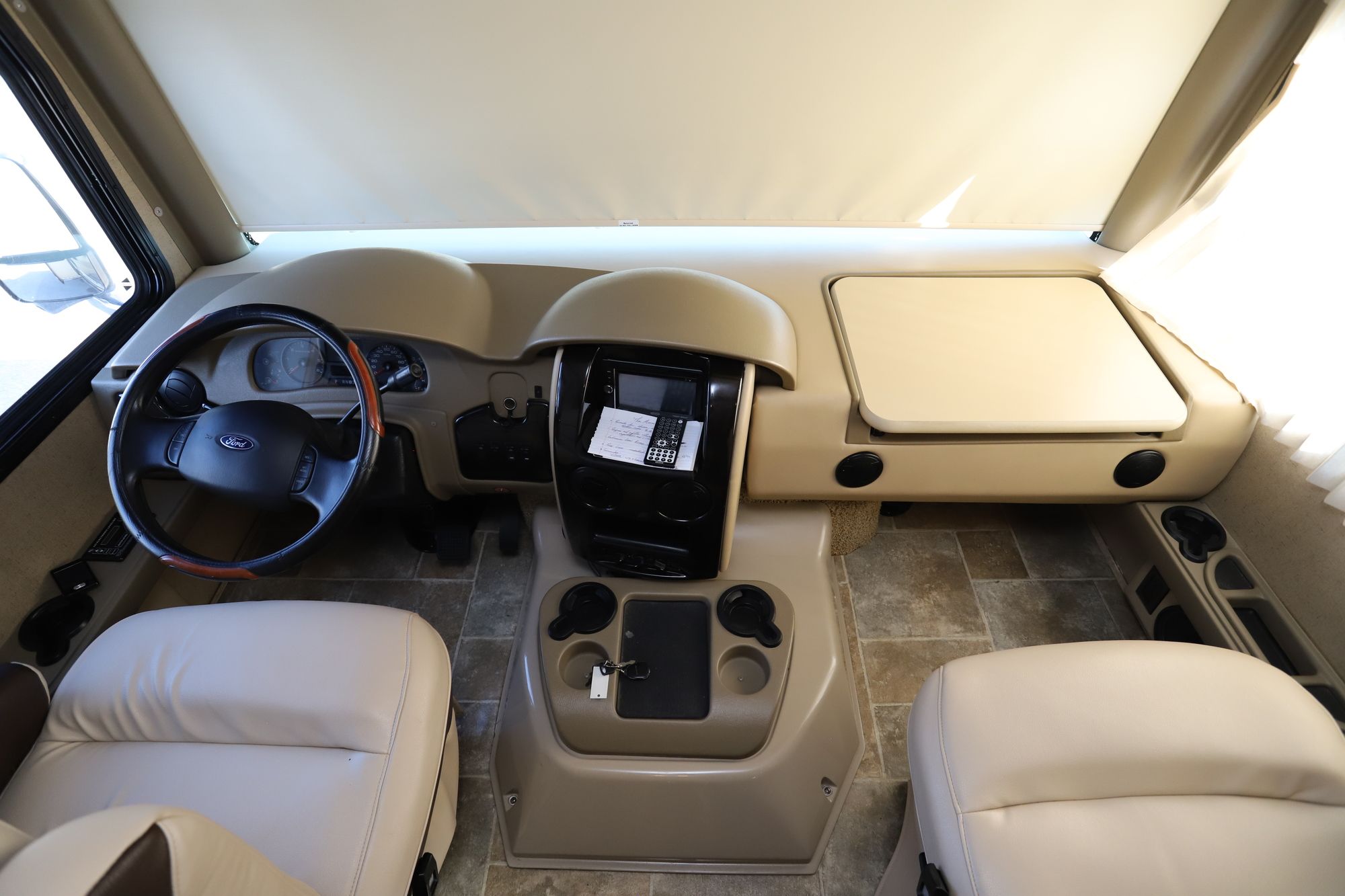 Used 2015 Thor Miramar 34.1 Class A  For Sale