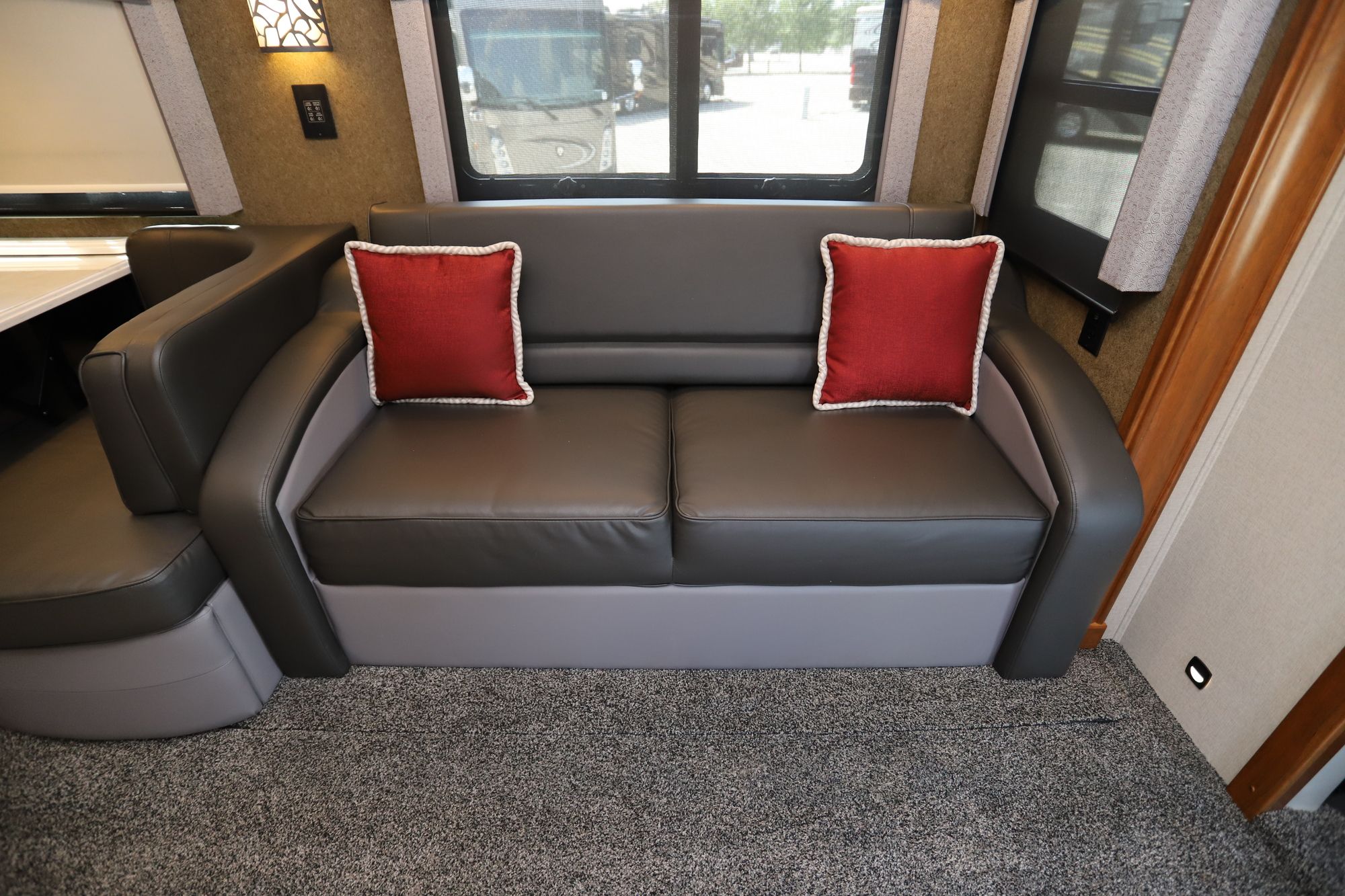 Used 2019 Renegade Rv Valencia 38RW Super C  For Sale