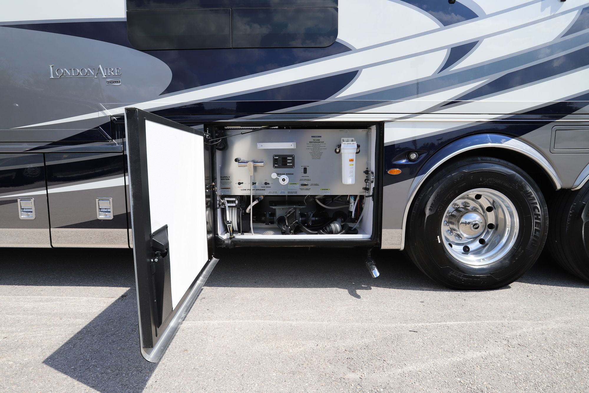 New 2021 Newmar London Aire 4535 Class A  For Sale