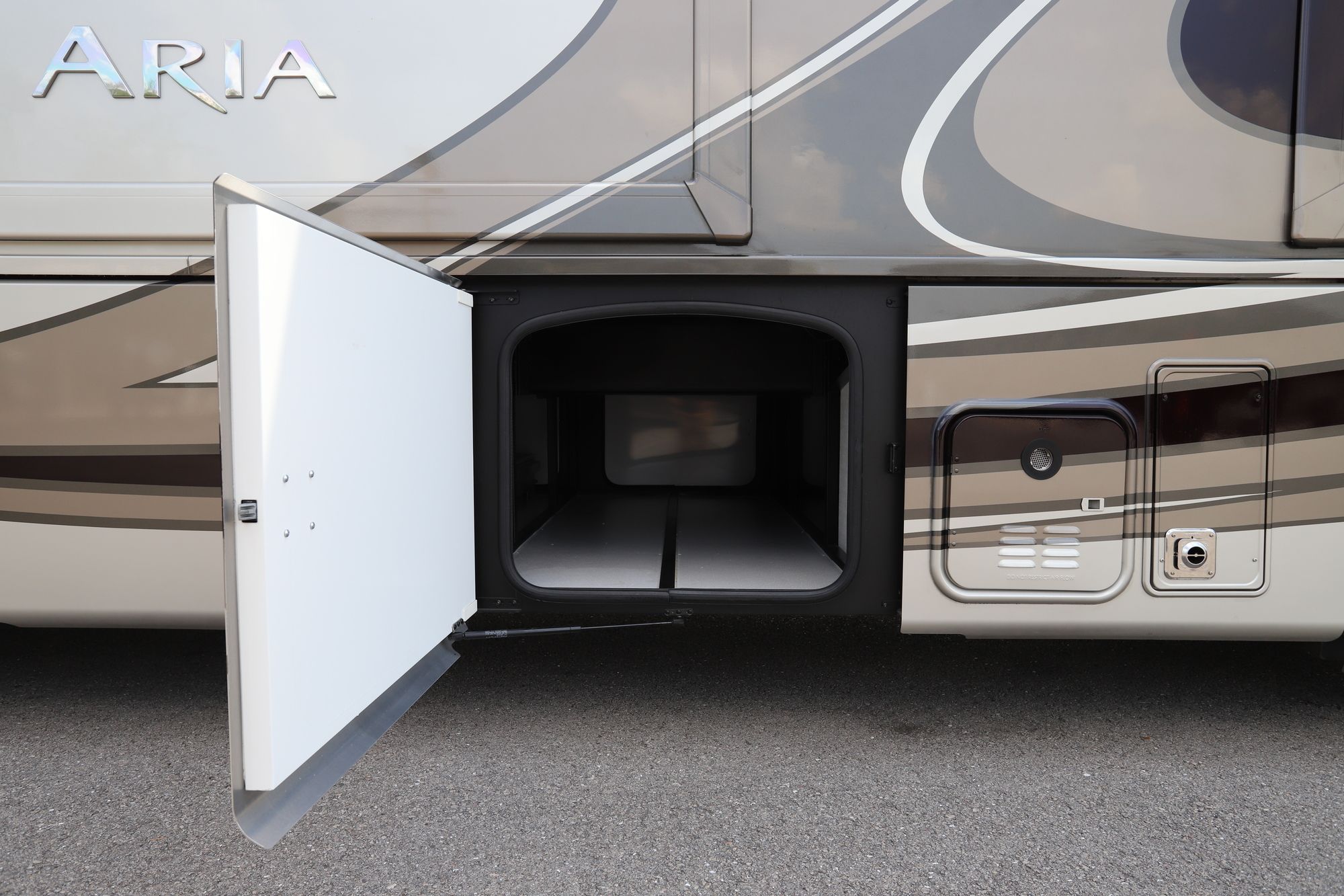 Used 2020 Thor Aria 3902 Class A  For Sale