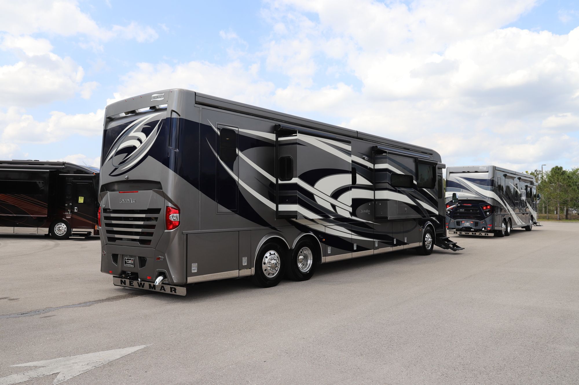 New 2021 Newmar London Aire 4535 Class A  For Sale