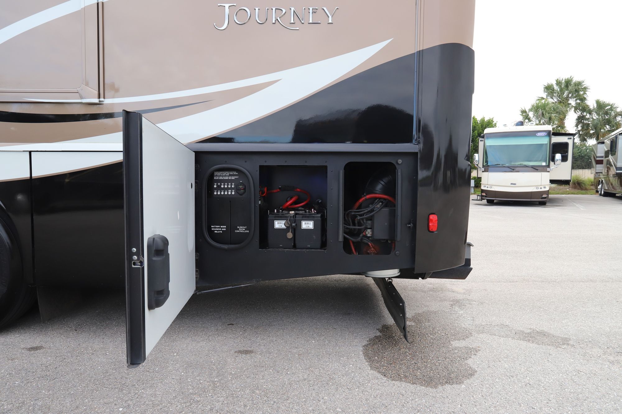 Used 2017 Winnebago Journey 40J Class A  For Sale