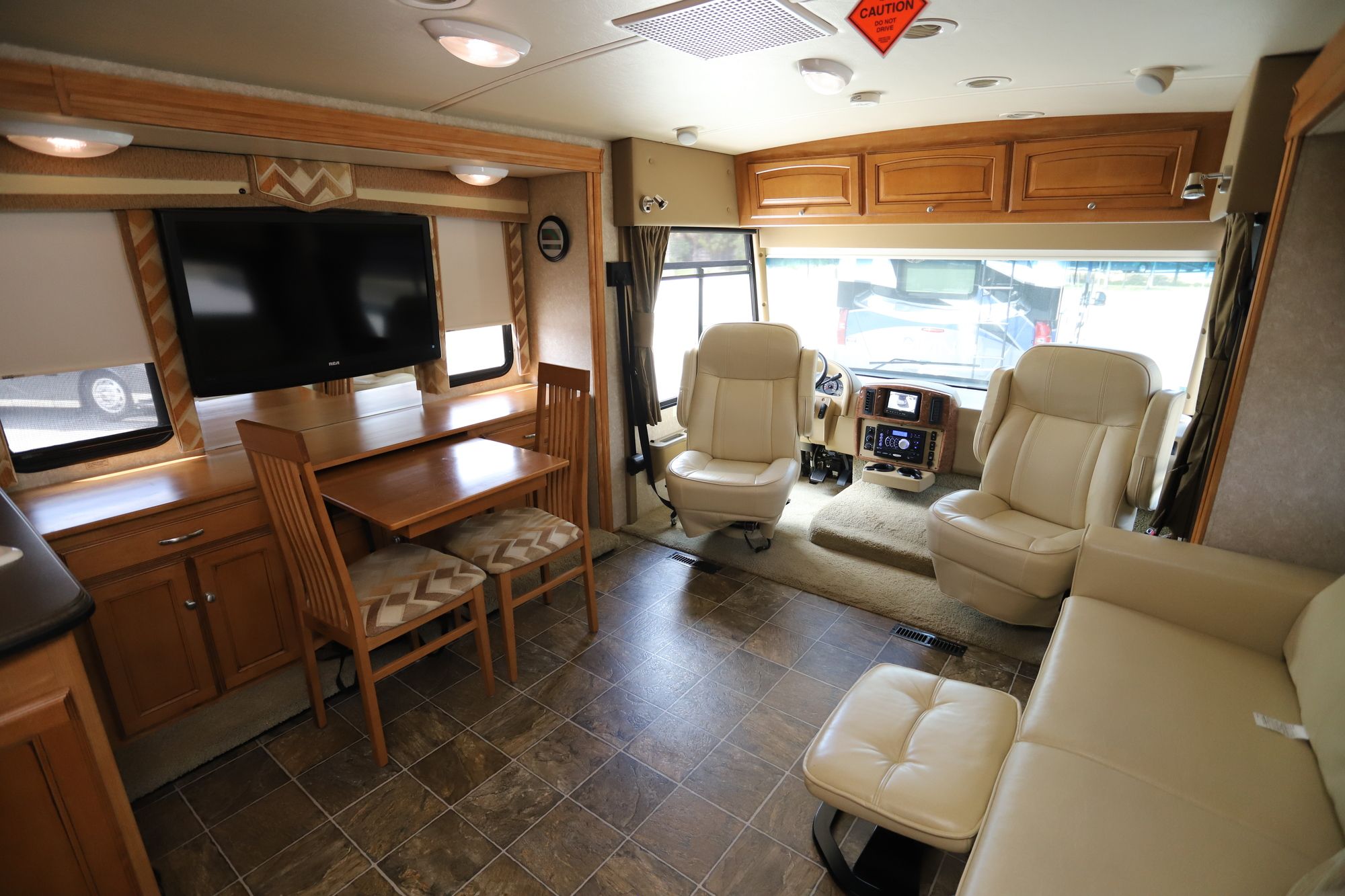 Used 2011 Winnebago Sightseer 33C Class A  For Sale