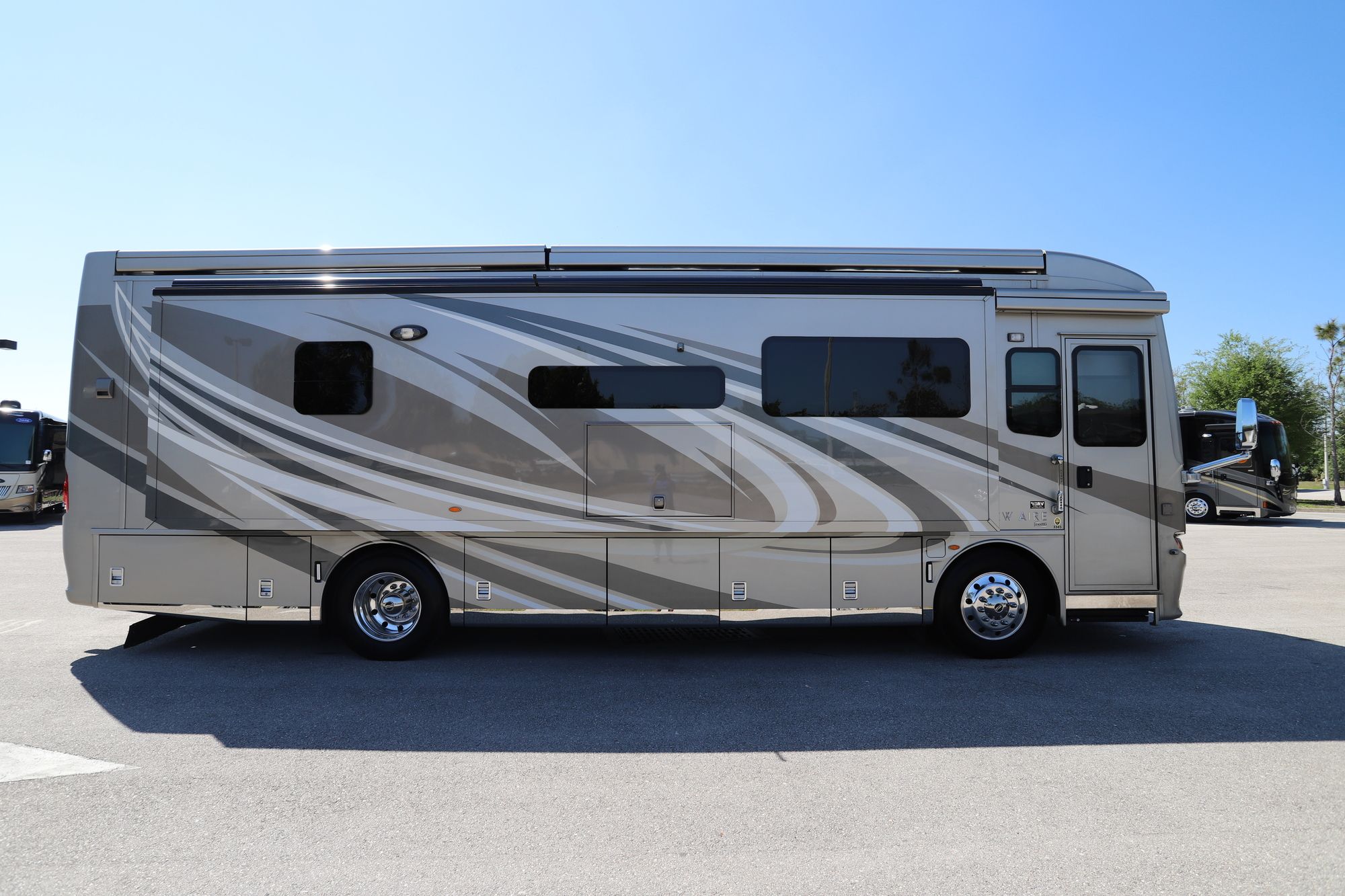 Used 2019 Newmar New Aire 3345 Class A  For Sale