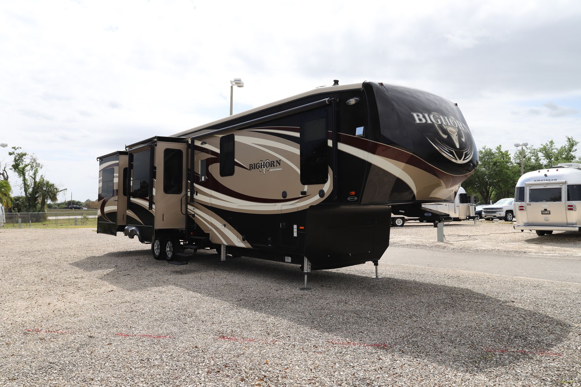 Used 2017 Heartland Rv Big Horn 3970RD Fifth Wheel  For Sale