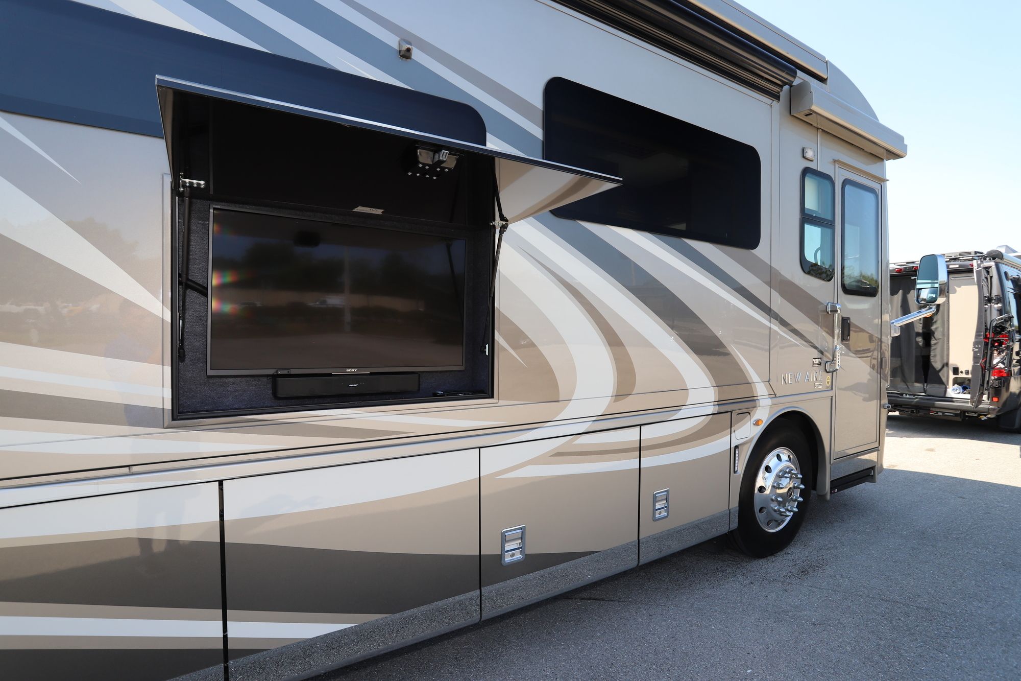 Used 2019 Newmar New Aire 3345 Class A  For Sale