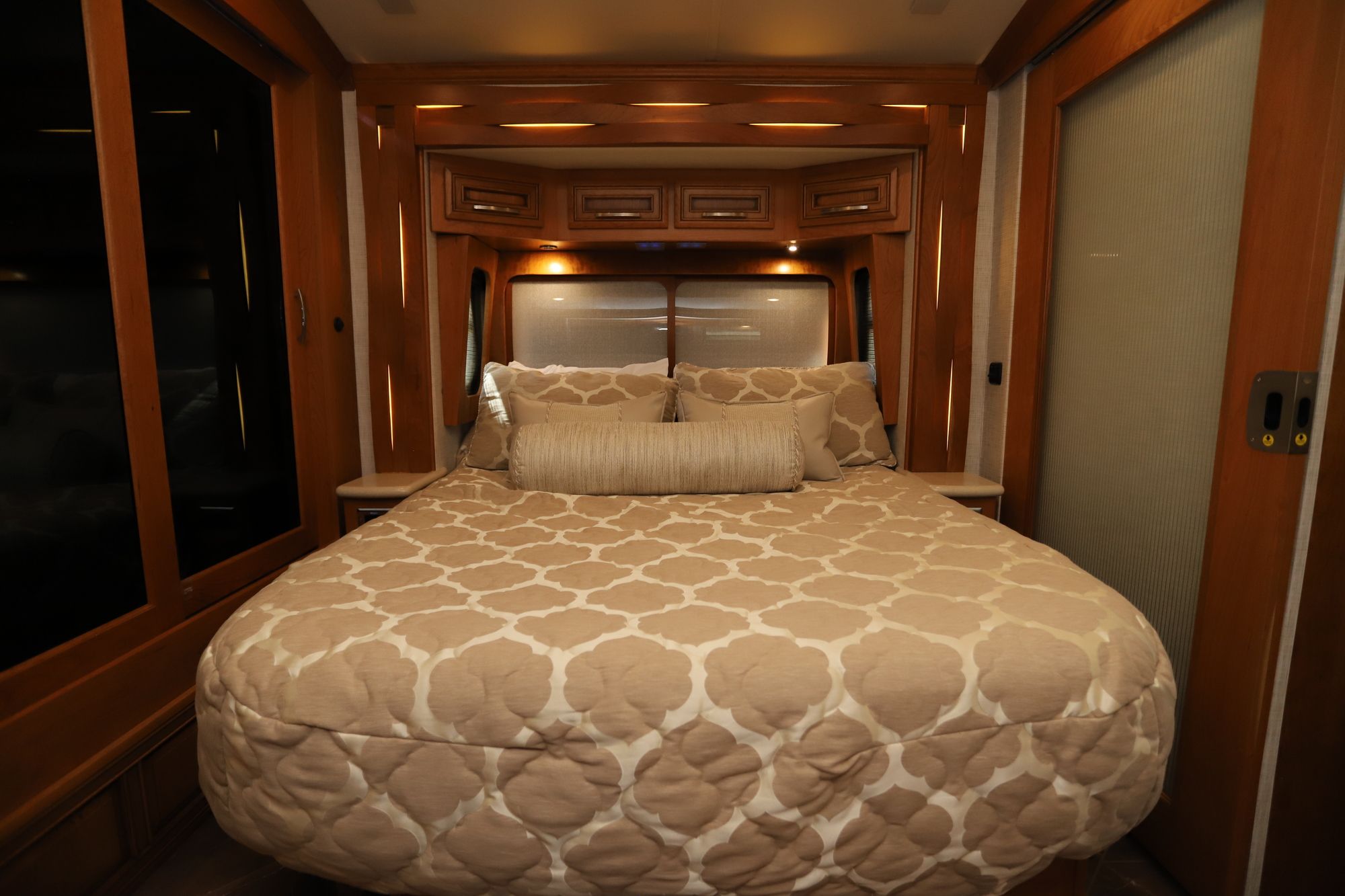 Used 2019 Newmar New Aire 3345 Class A  For Sale