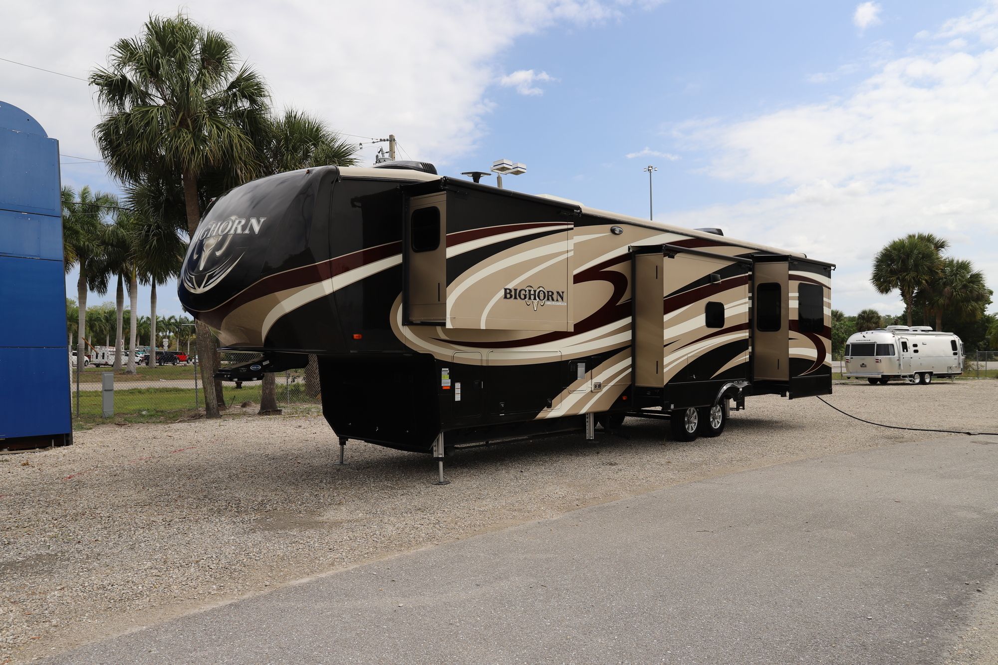 Used 2017 Heartland Rv Big Horn 3970RD Fifth Wheel  For Sale