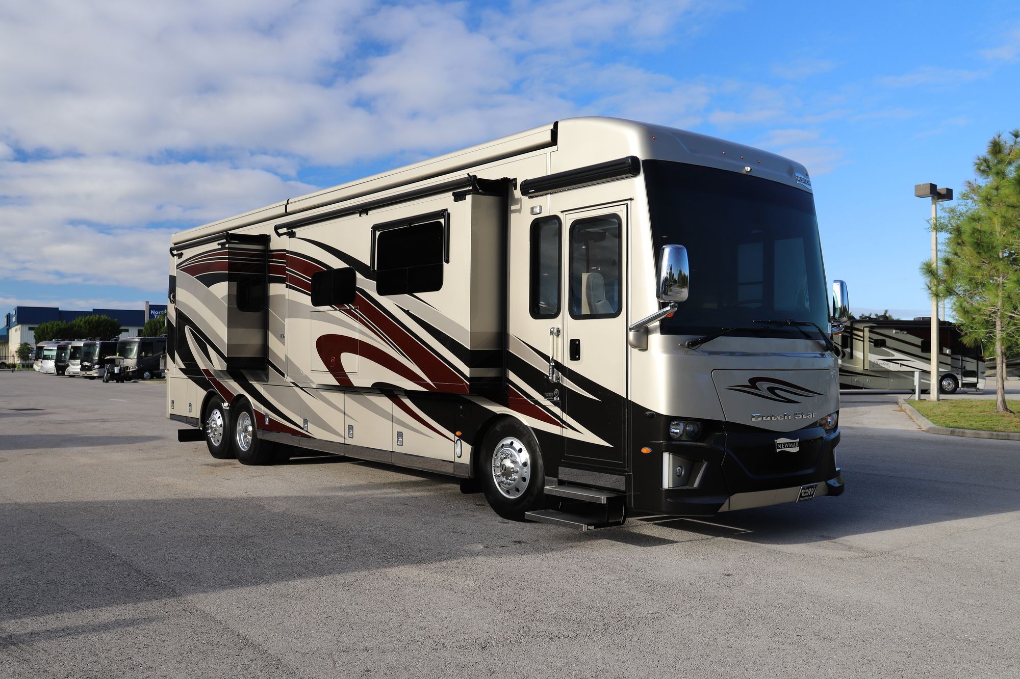 Used 2019 Newmar Dutch Star 4018 Class A  For Sale