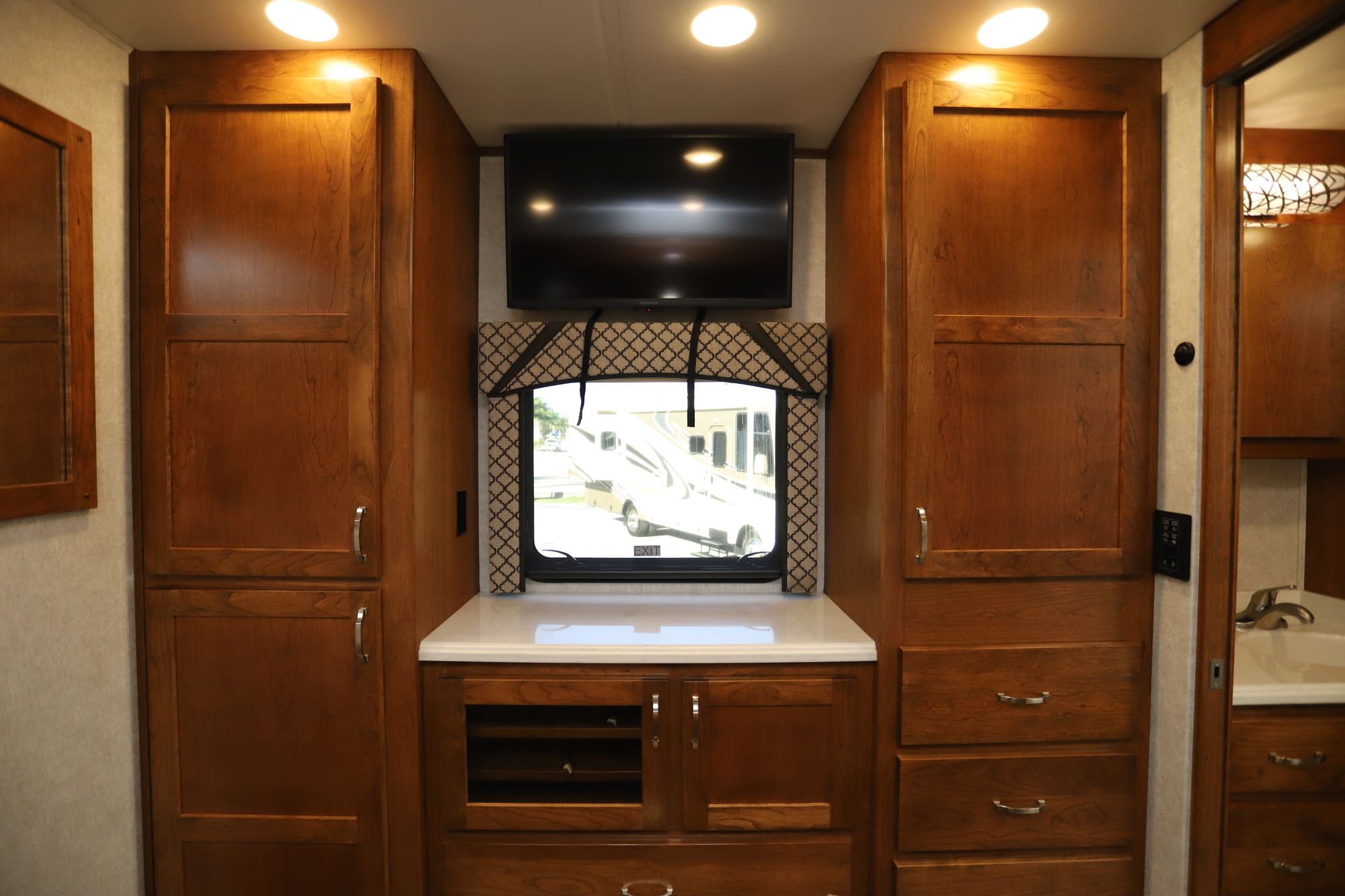 New 2021 Renegade Rv Valencia 35MB Super C  For Sale