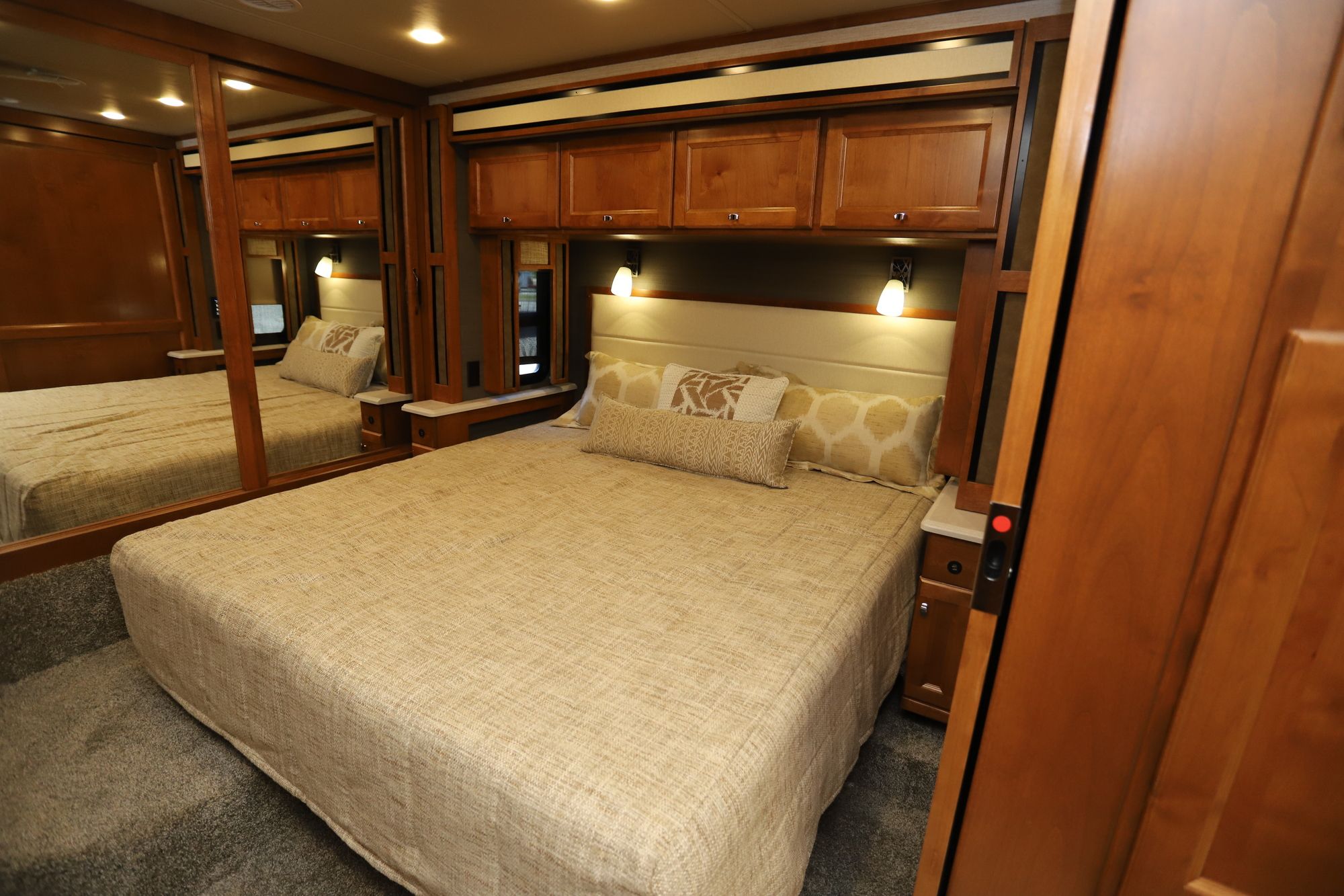 Used 2020 Tiffin Motor Homes Allegro Red 33AA Class A  For Sale