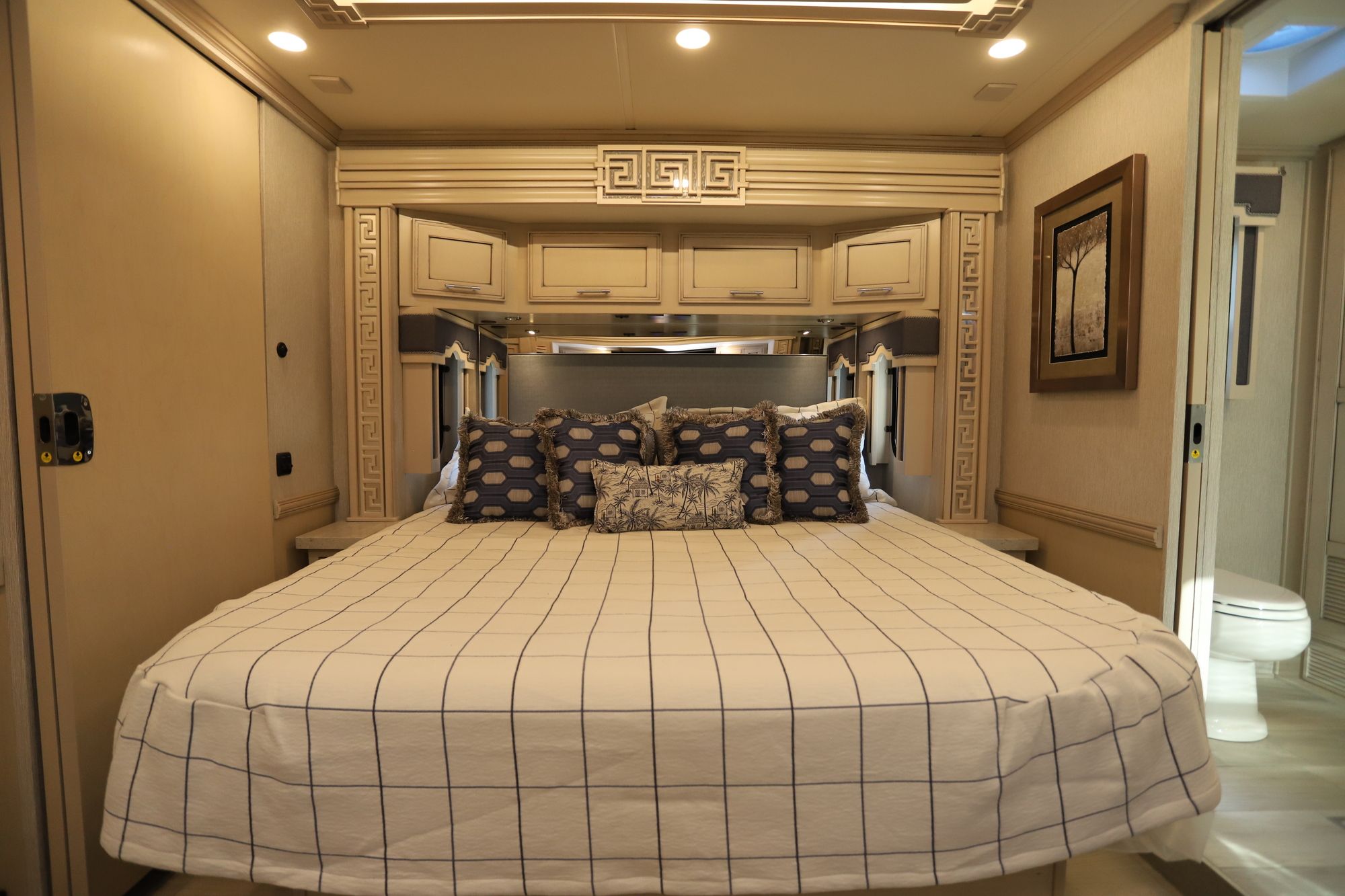 New 2021 Newmar Ventana 4326 Class A  For Sale