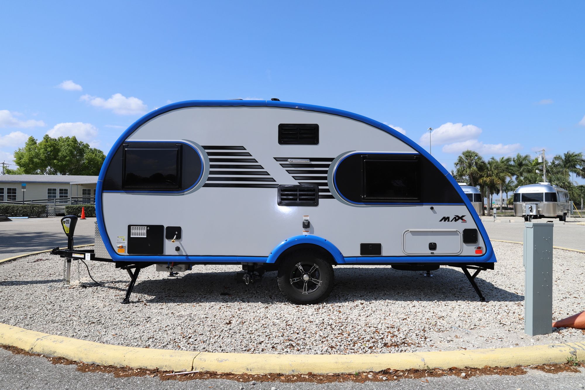 Used 2020 Lil Guy Max 21 Travel Trailer  For Sale