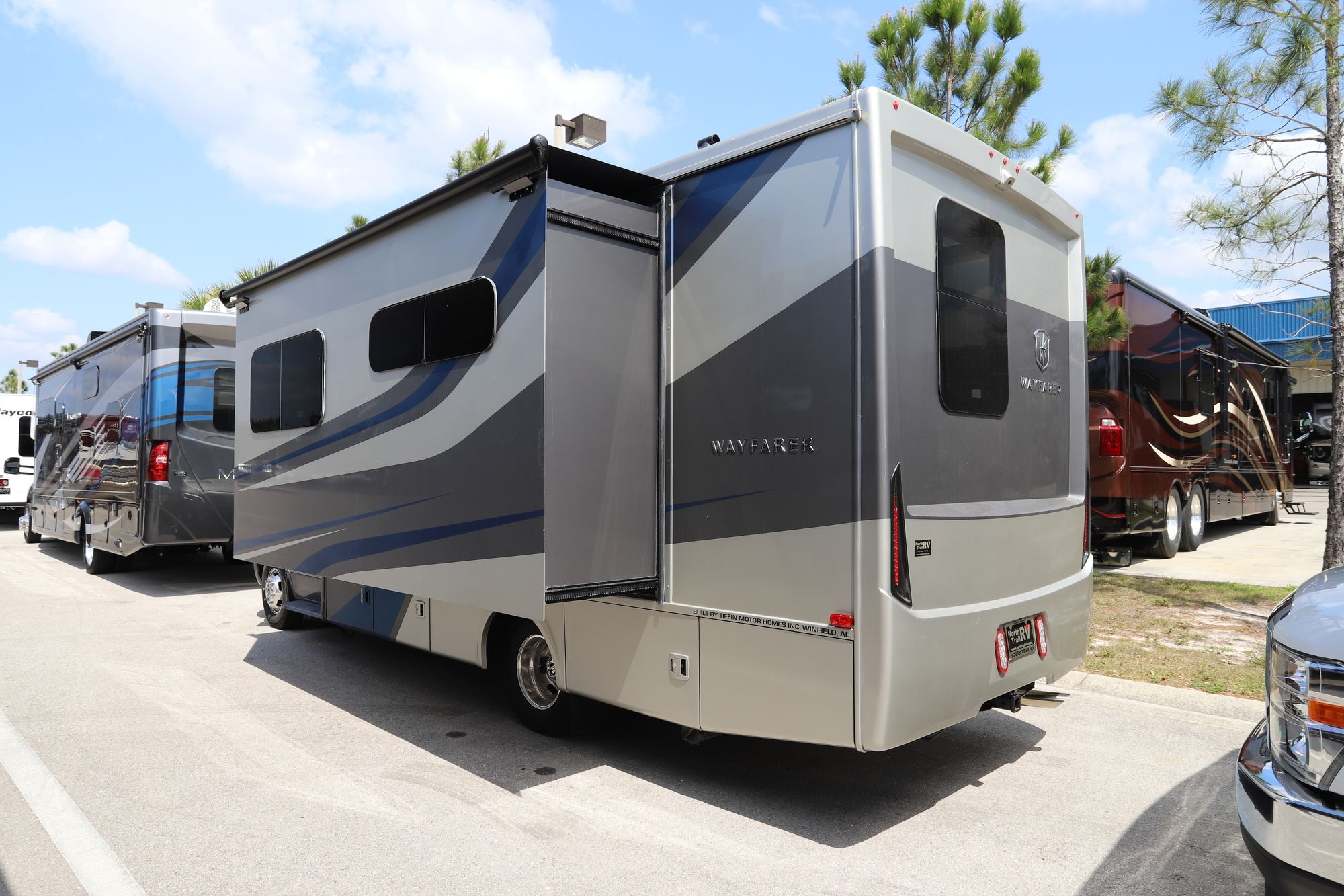 New 2021 Tiffin Motor Homes Wayfarer 25RW Class C  For Sale