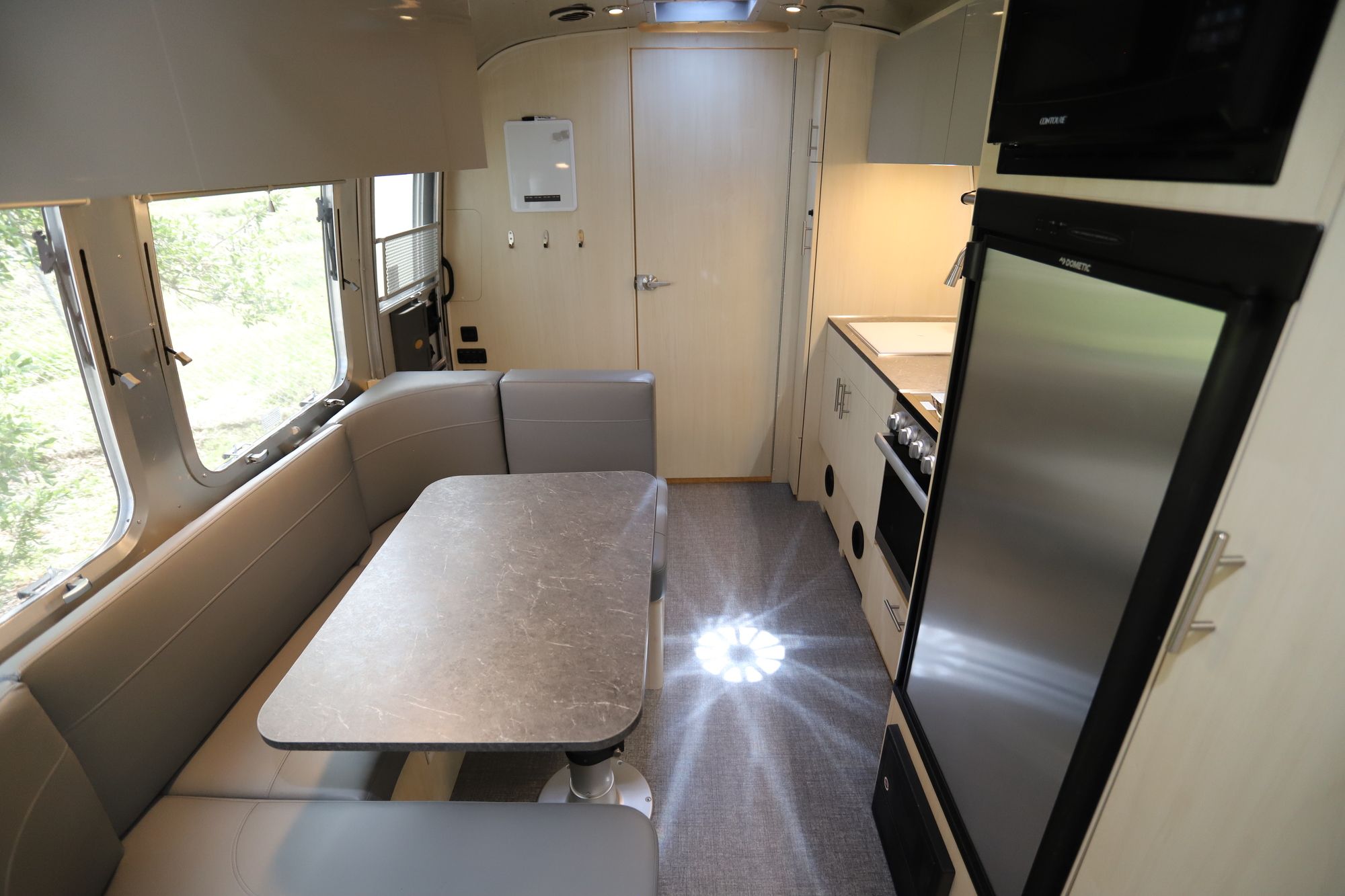 New 2021 Airstream Flying Cloud 23FB Travel Trailer  For Sale