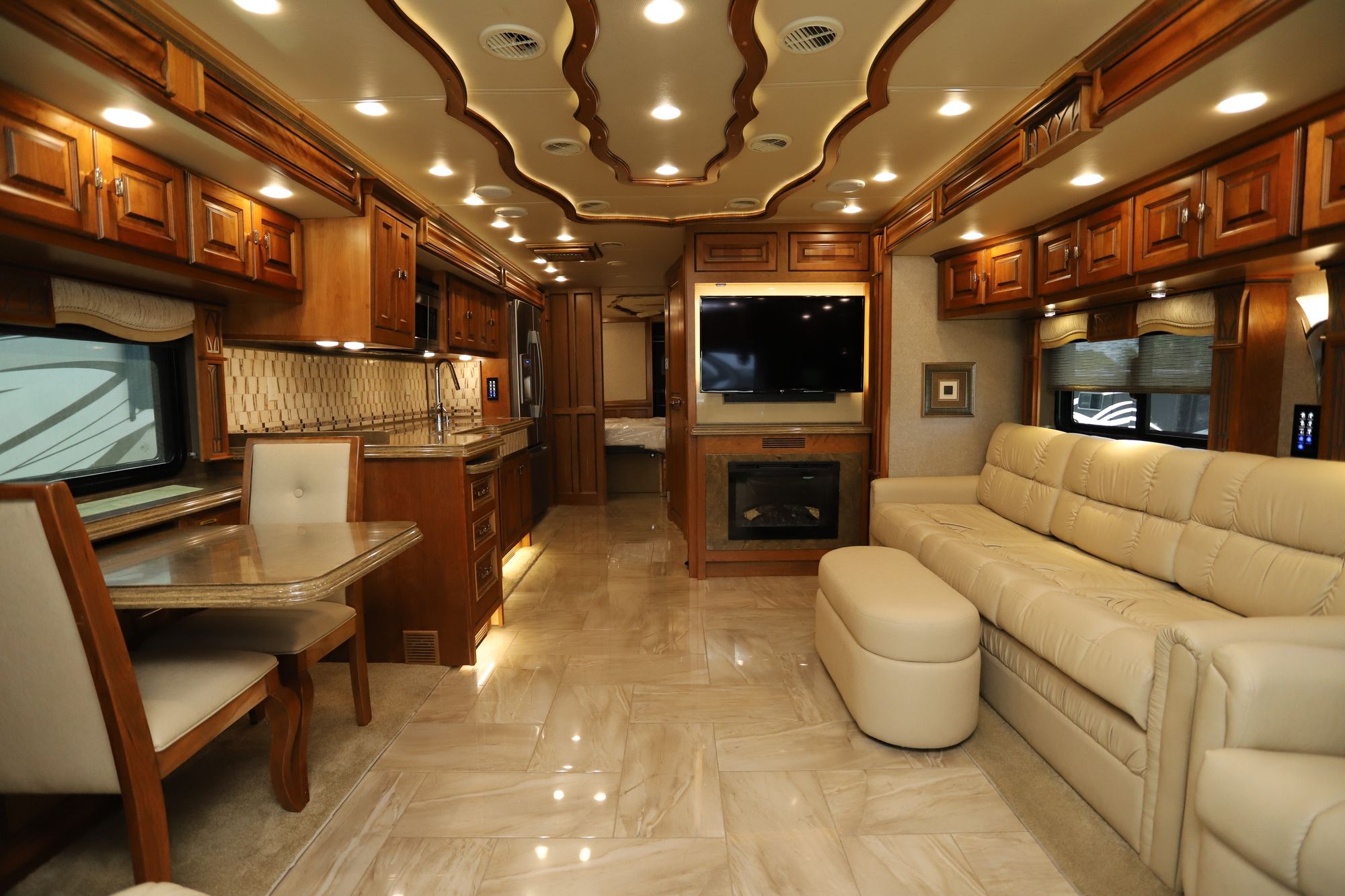 Used 2017 Tiffin Motor Homes Allegro Bus 40AP Class A  For Sale