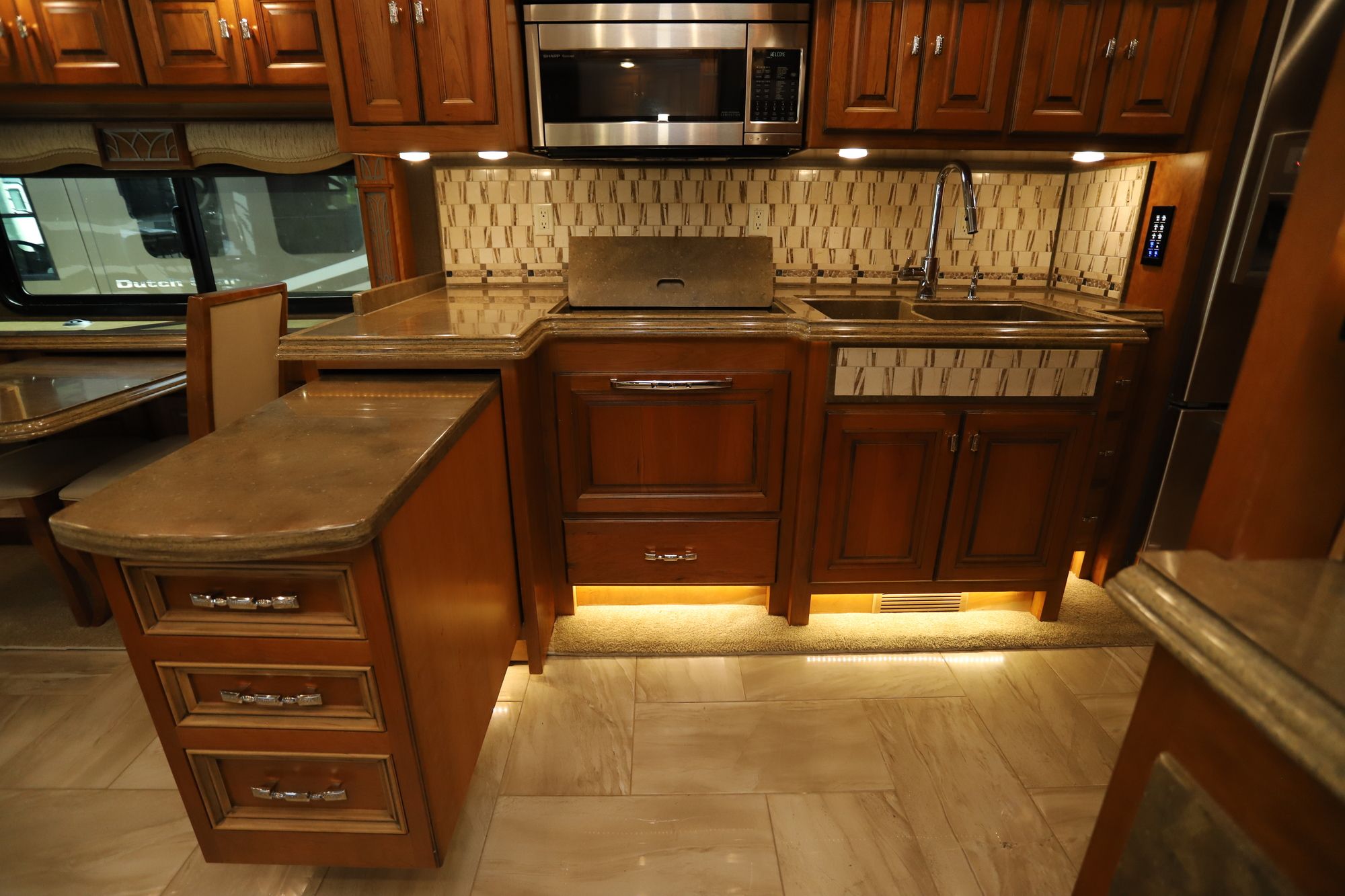 Used 2017 Tiffin Motor Homes Allegro Bus 40AP Class A  For Sale