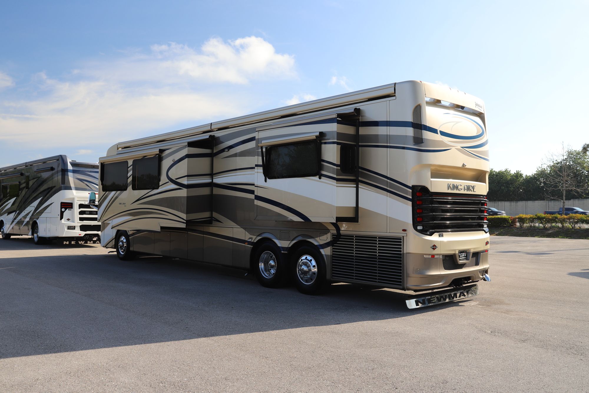 Used 2019 Newmar King Aire 4550 Class A  For Sale