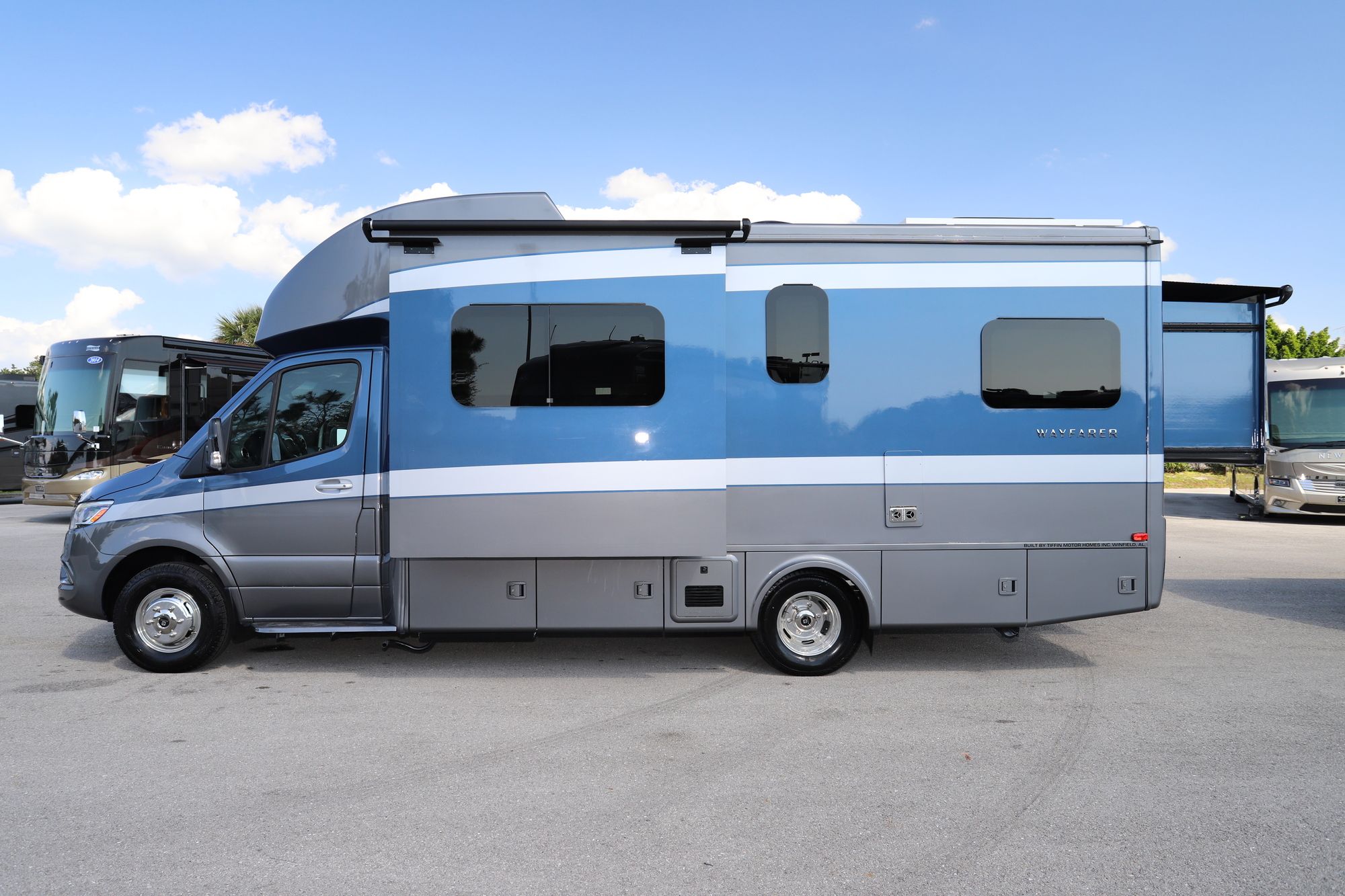 New 2021 Tiffin Motor Homes Wayfarer 25SW Class C  For Sale