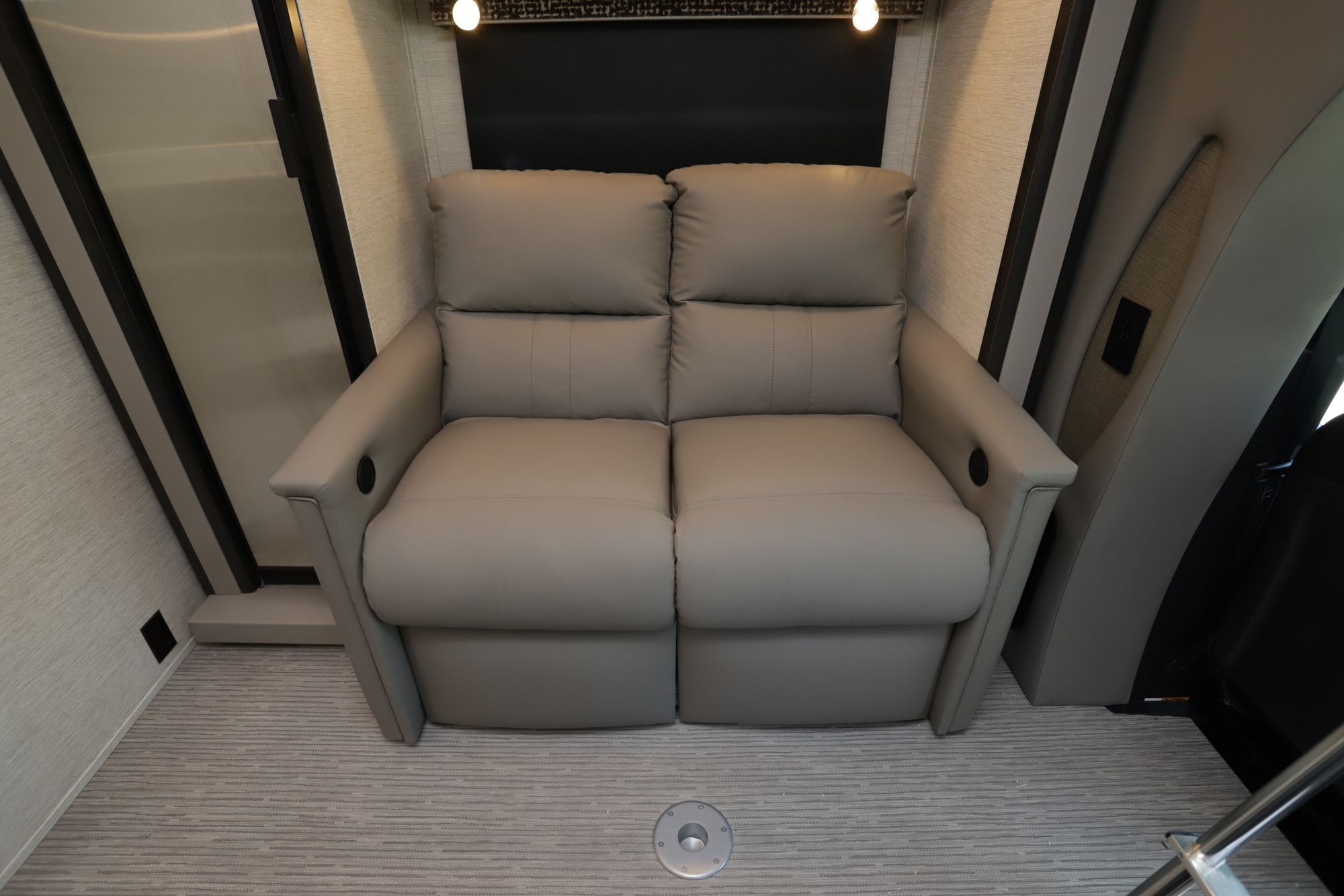 New 2021 Tiffin Motor Homes Wayfarer 25LW Class C  For Sale