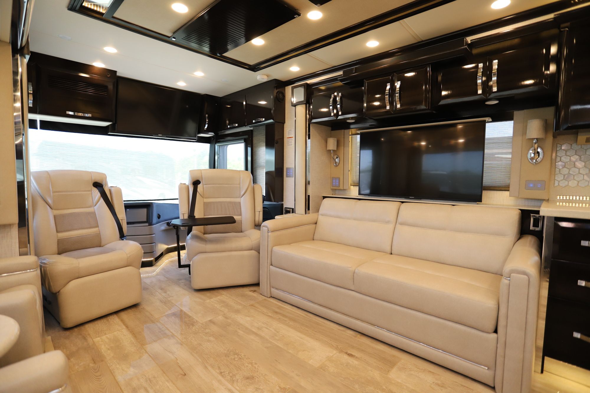 Used 2019 Newmar King Aire 4550 Class A  For Sale