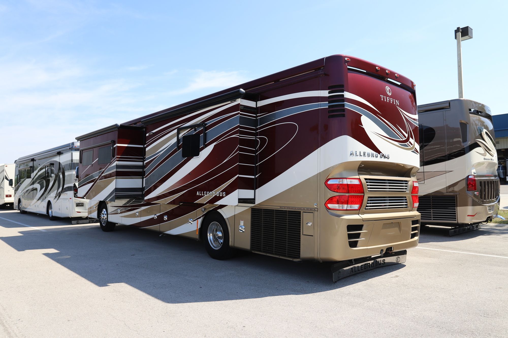 Used 2017 Tiffin Motor Homes Allegro Bus 40AP Class A  For Sale