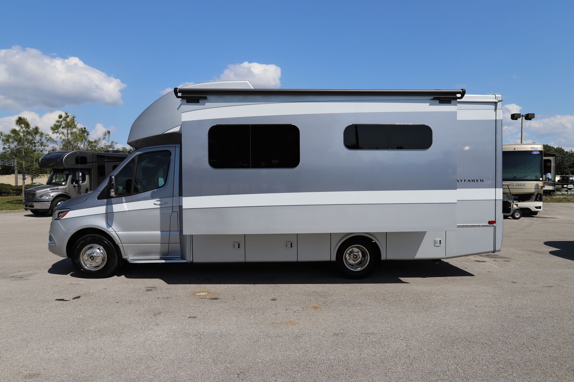 New 2021 Tiffin Motor Homes Wayfarer 25RW Class C  For Sale