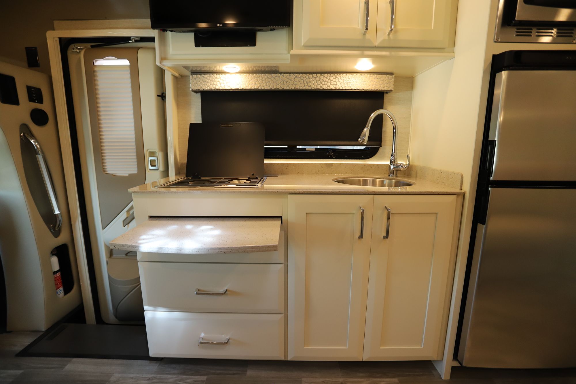 New 2021 Tiffin Motor Homes Wayfarer 25RW Class C  For Sale