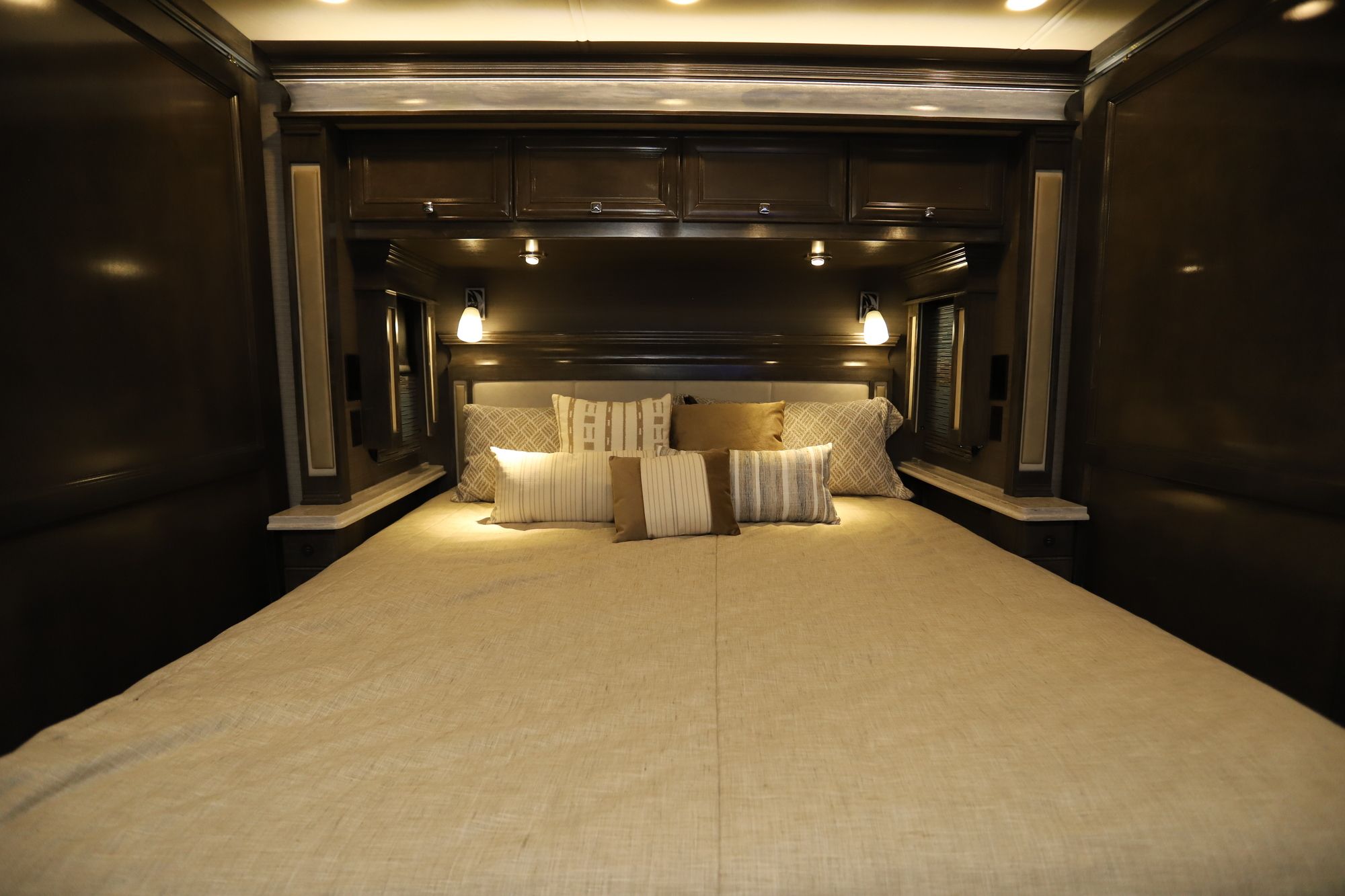 New 2021 Tiffin Motor Homes Phaeton 40IH Class A  For Sale