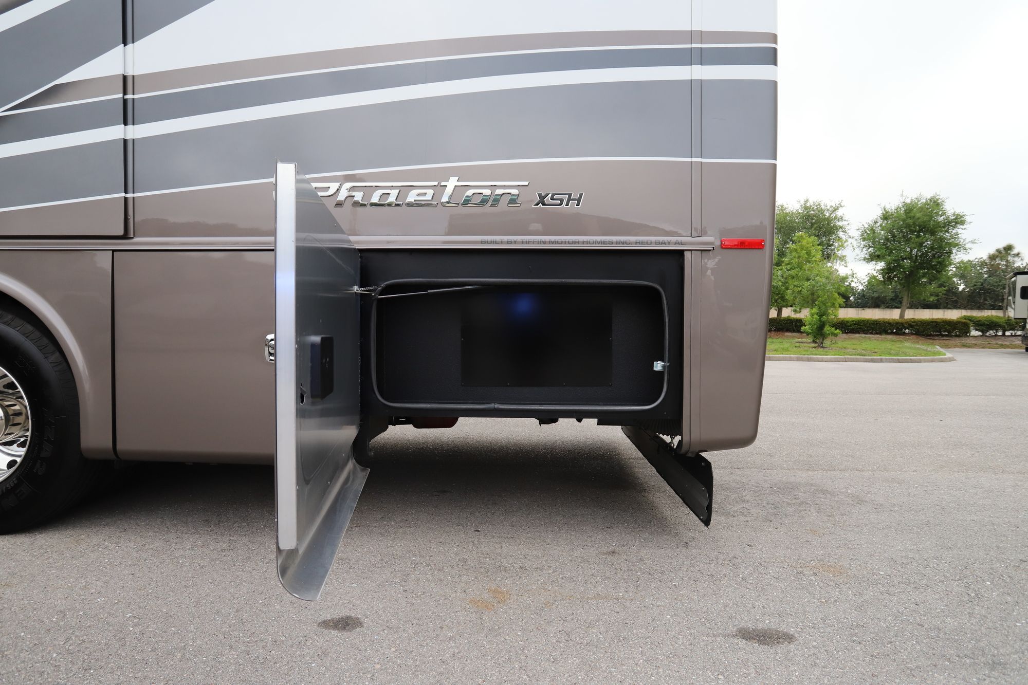 New 2021 Tiffin Motor Homes Phaeton 40IH Class A  For Sale