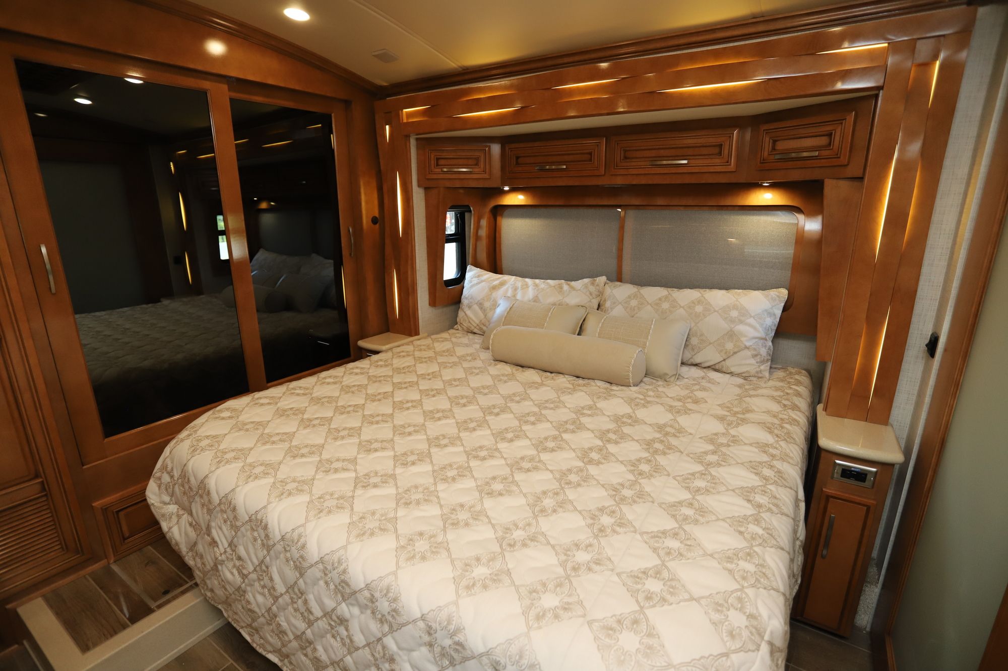 New 2021 Newmar New Aire 3545 Class A  For Sale