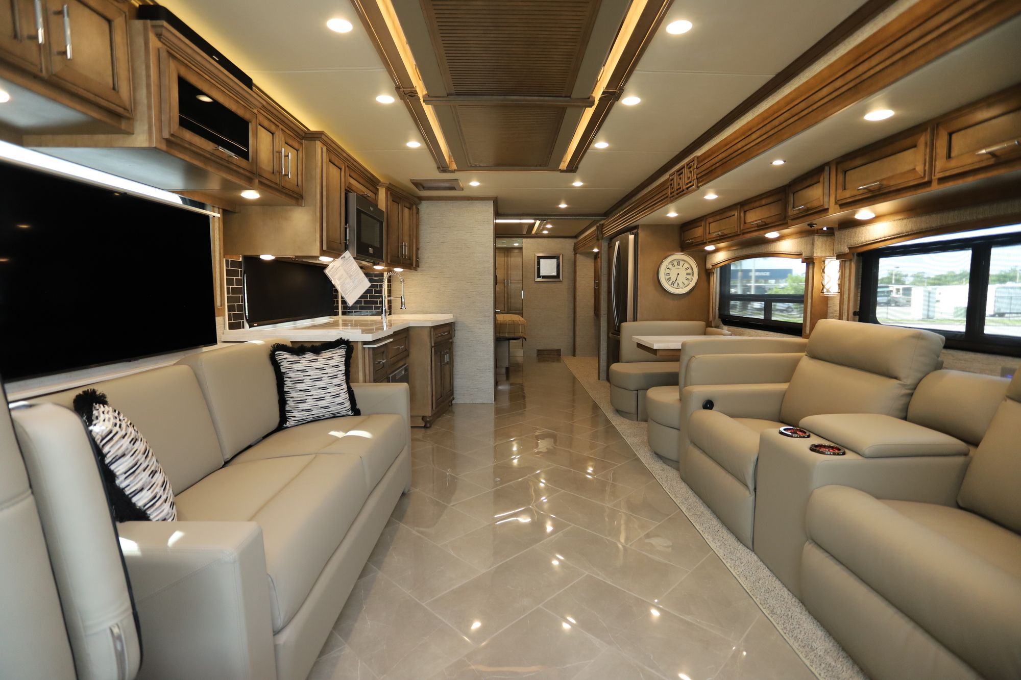 New 2021 Newmar Ventana 4369 Class A  For Sale