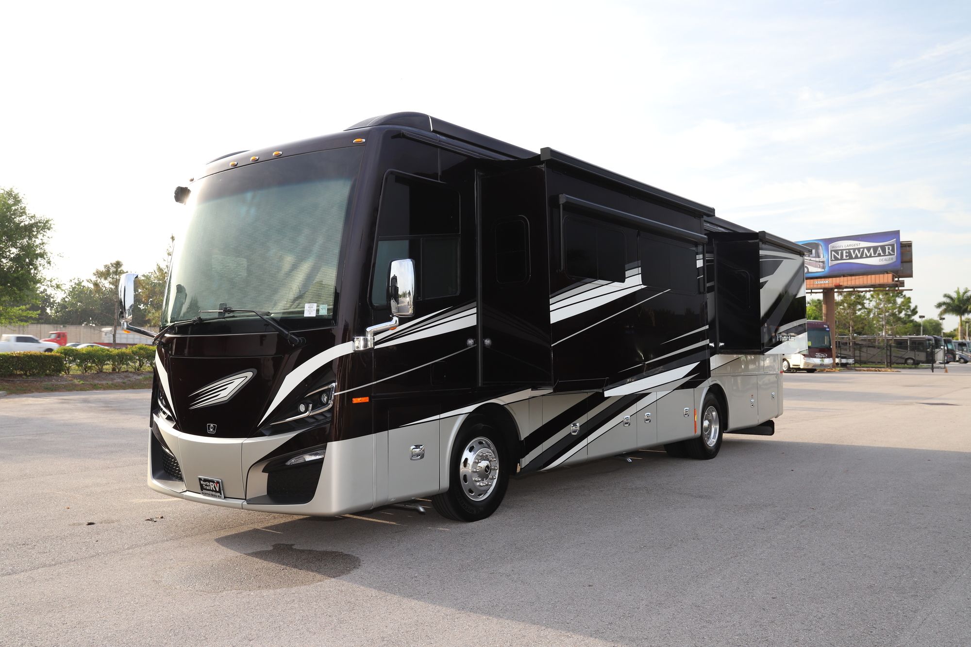 New 2021 Tiffin Motor Homes Phaeton 36SH Class A  For Sale