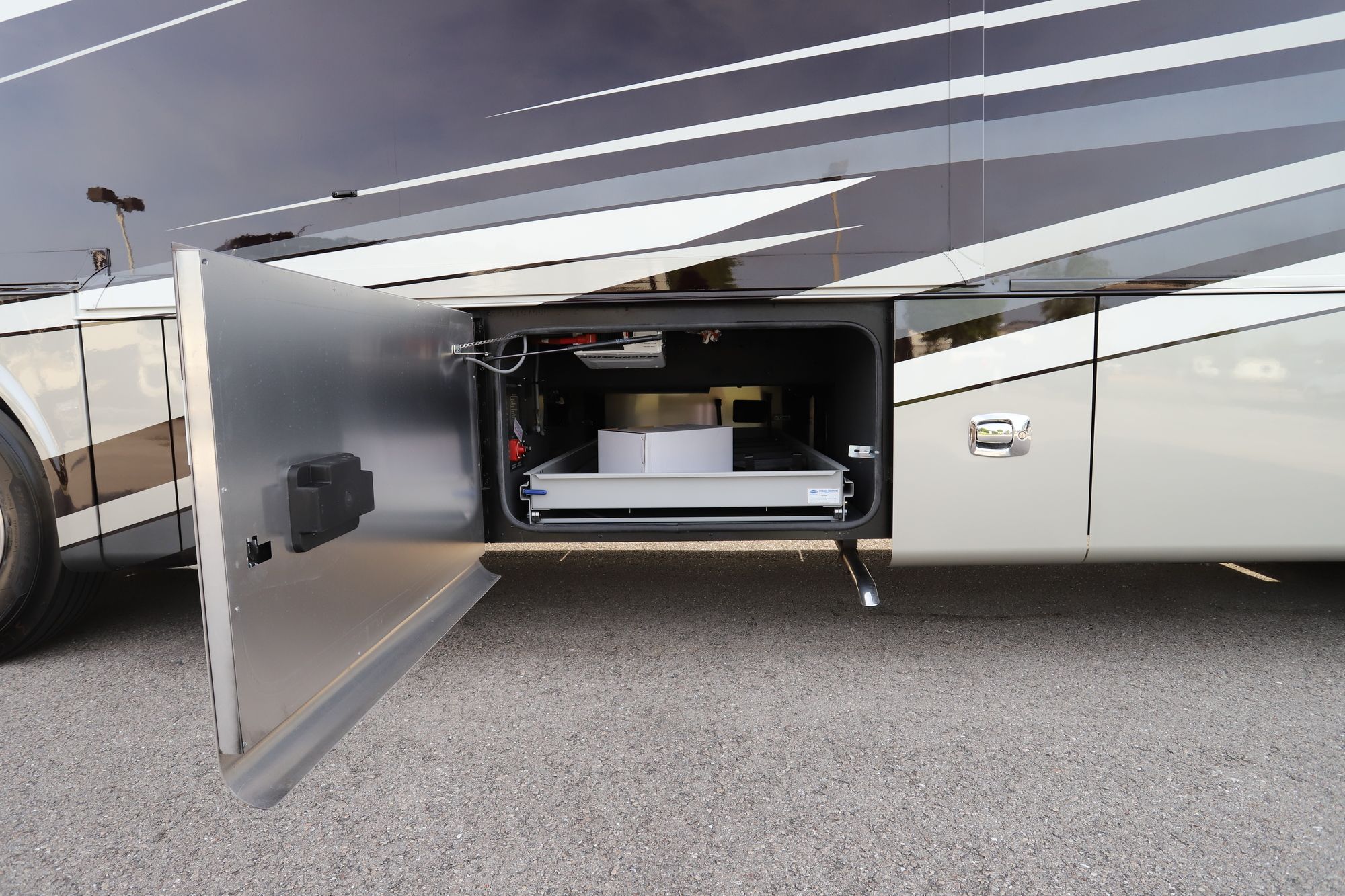 New 2021 Tiffin Motor Homes Phaeton 36SH Class A  For Sale