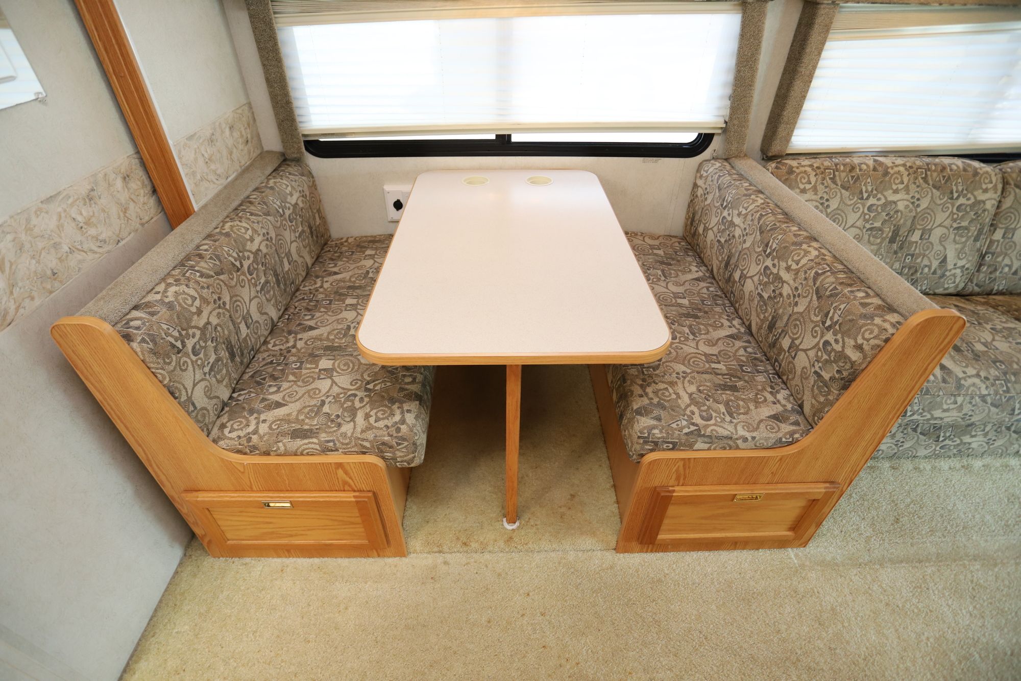 Used 2005 Winnebago Minnie 31C Class C  For Sale