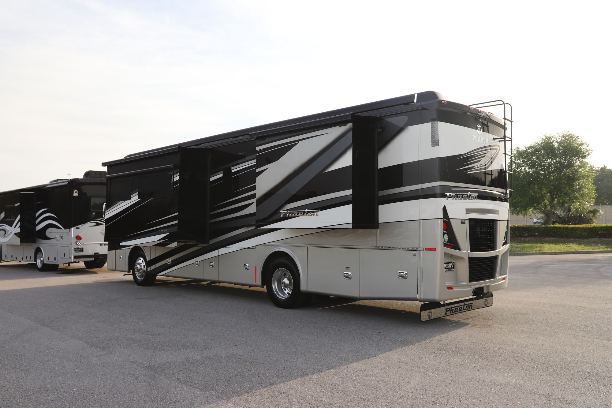 New 2021 Tiffin Motor Homes Phaeton 36SH Class A  For Sale