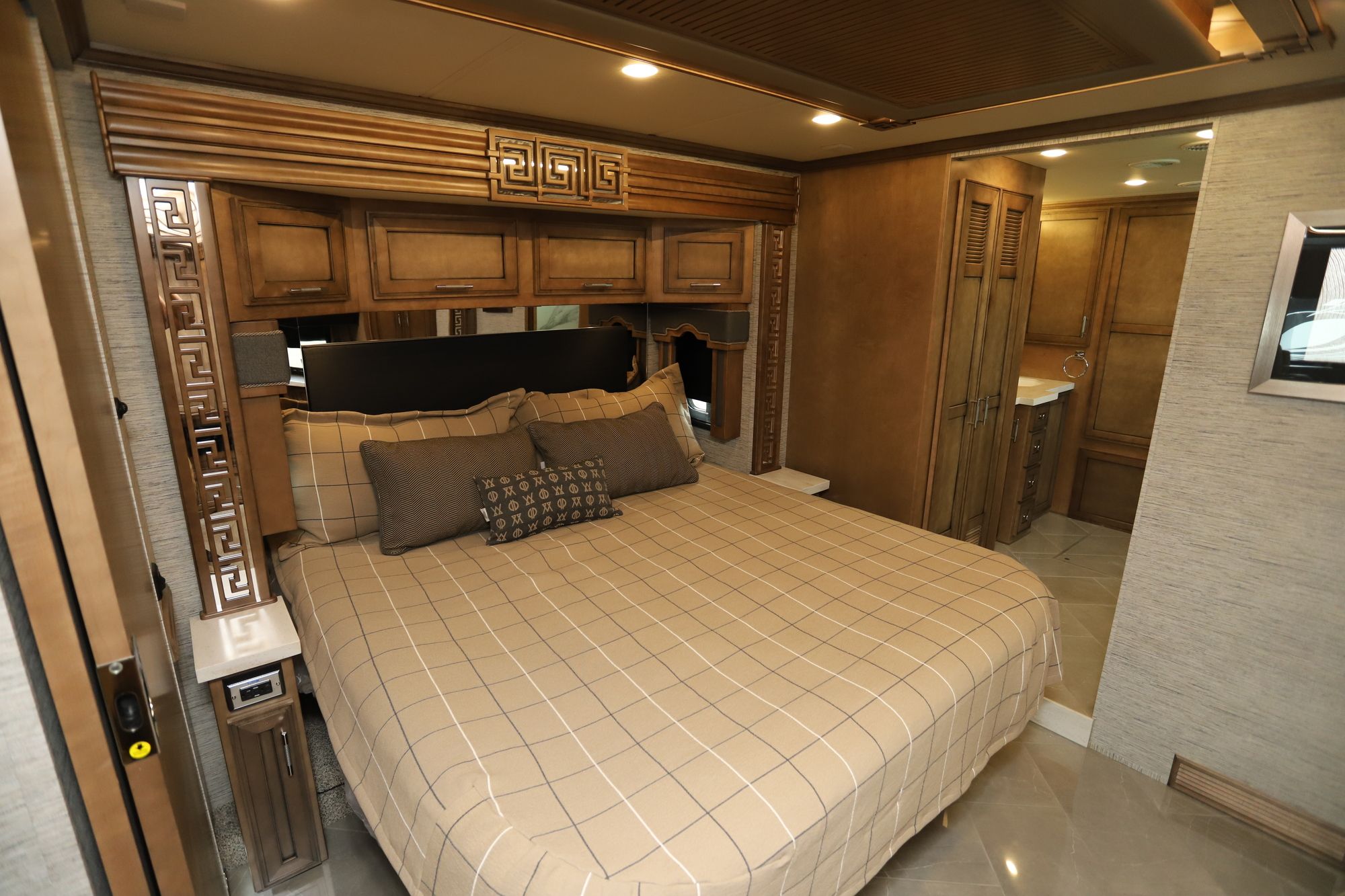 New 2021 Newmar Ventana 4369 Class A  For Sale