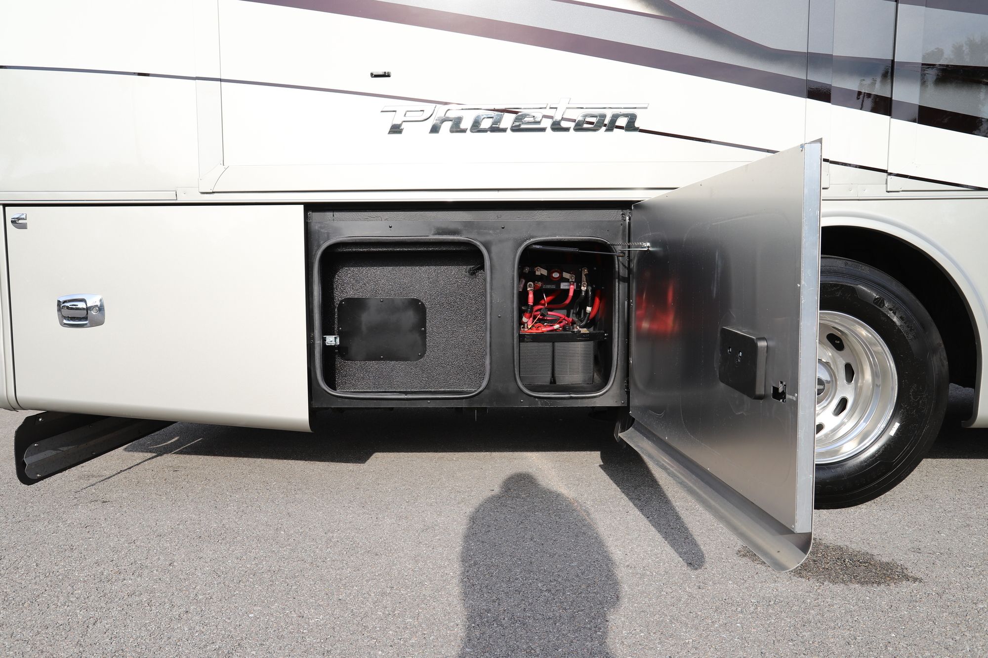 New 2021 Tiffin Motor Homes Phaeton 36SH Class A  For Sale